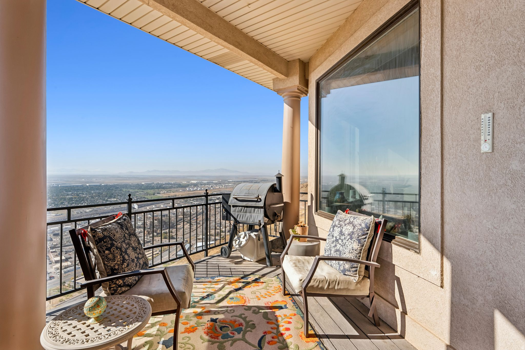 DORCHESTER POINTE - Residential