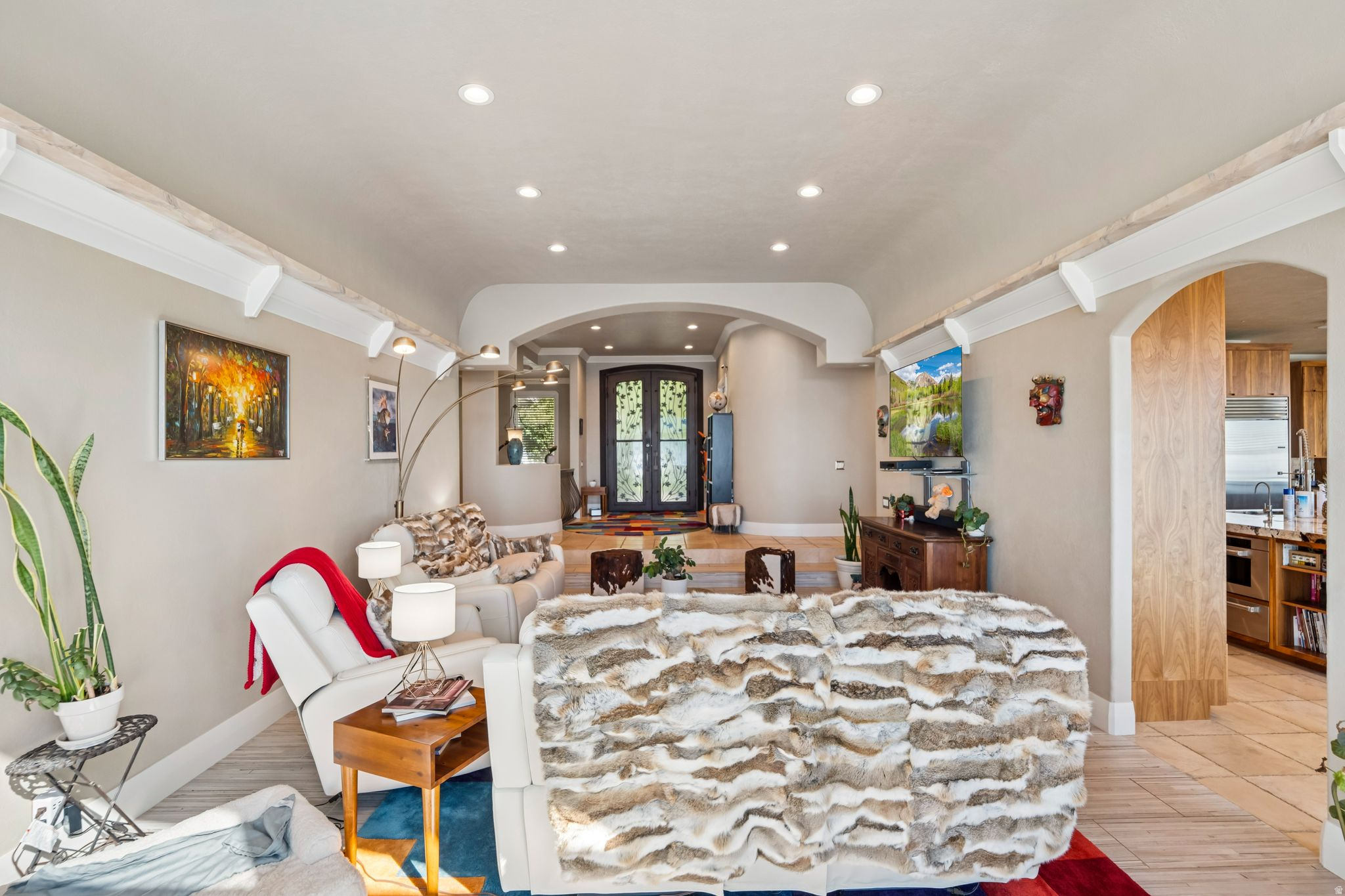 DORCHESTER POINTE - Residential