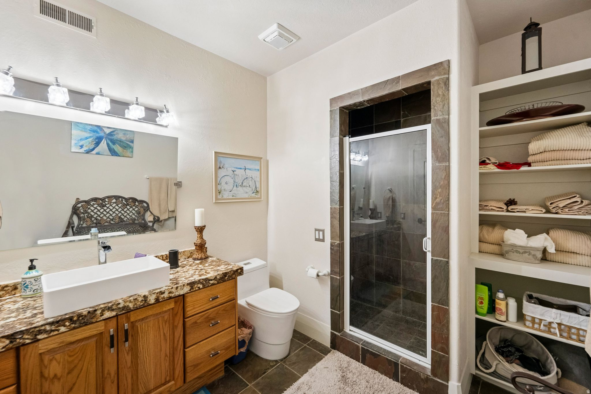 DORCHESTER POINTE - Residential