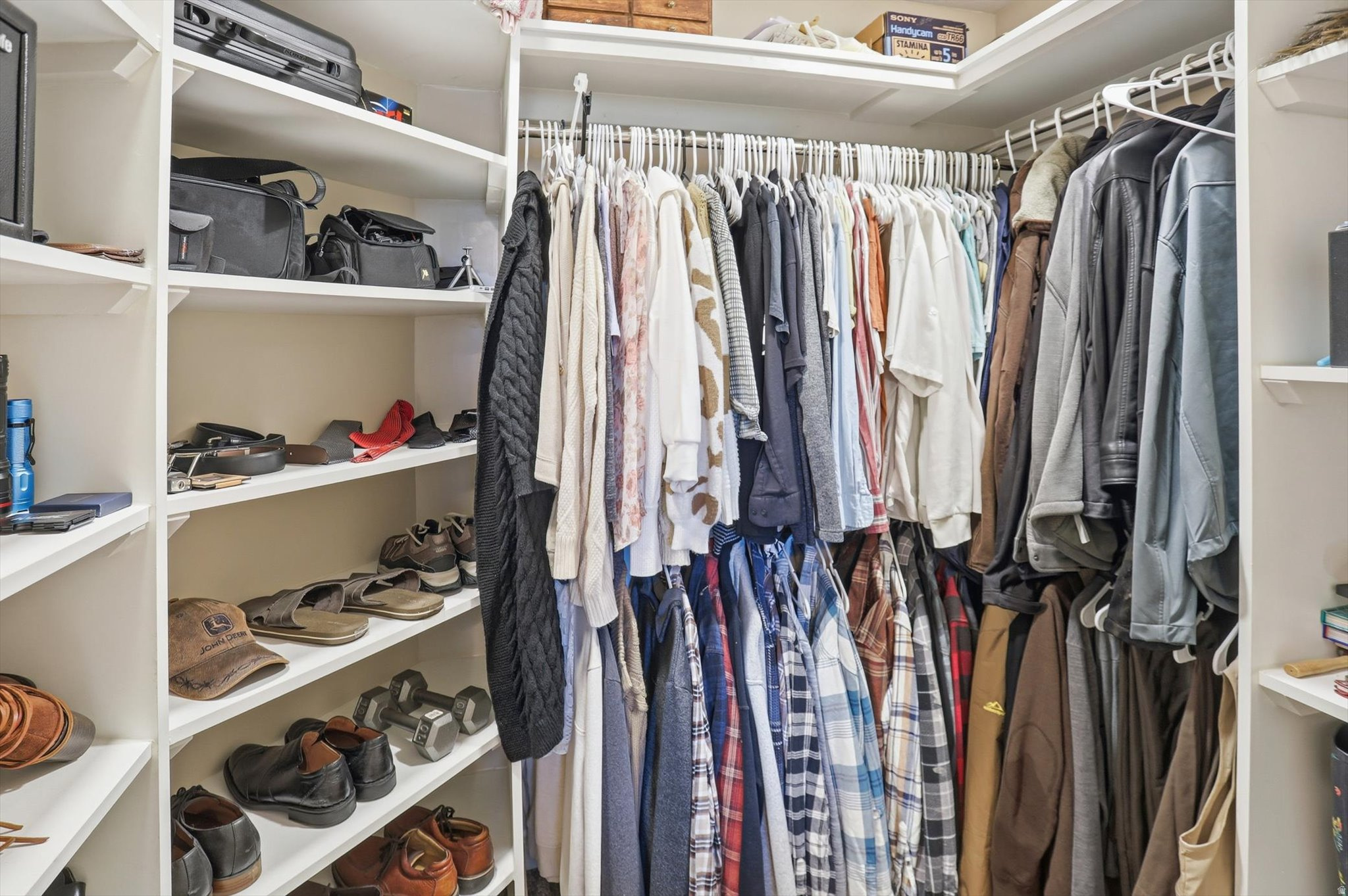 WILLOW WOOD - Residential