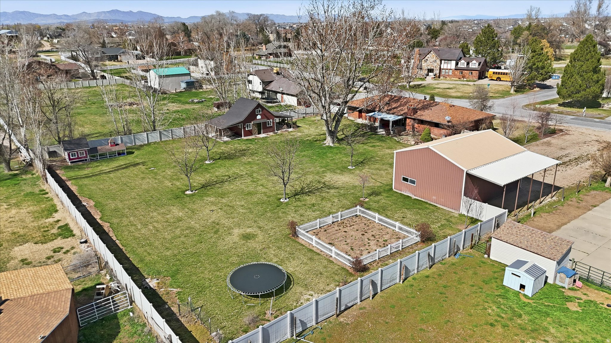 WILLOW WOOD - Residential