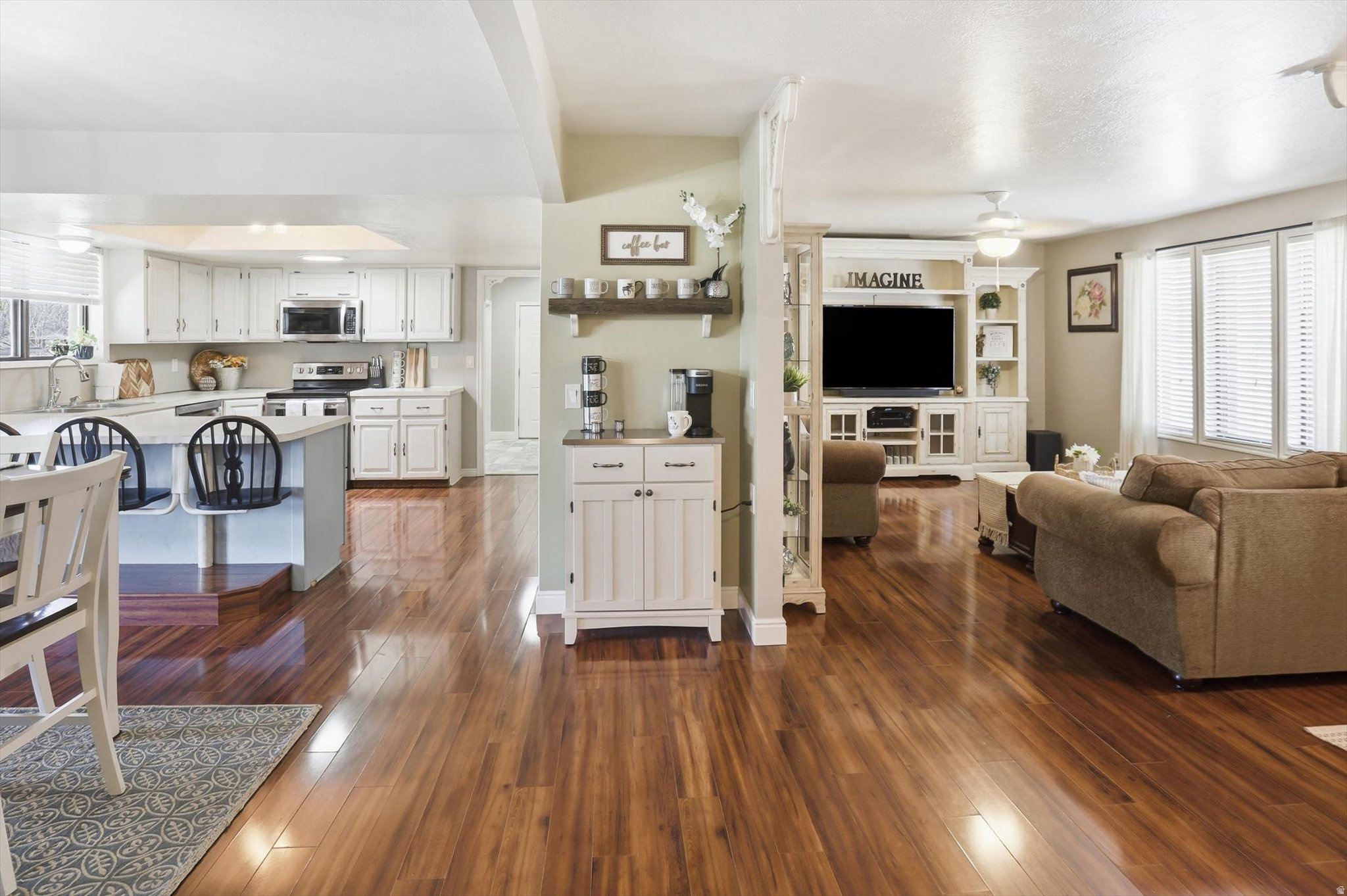 WILLOW WOOD - Residential