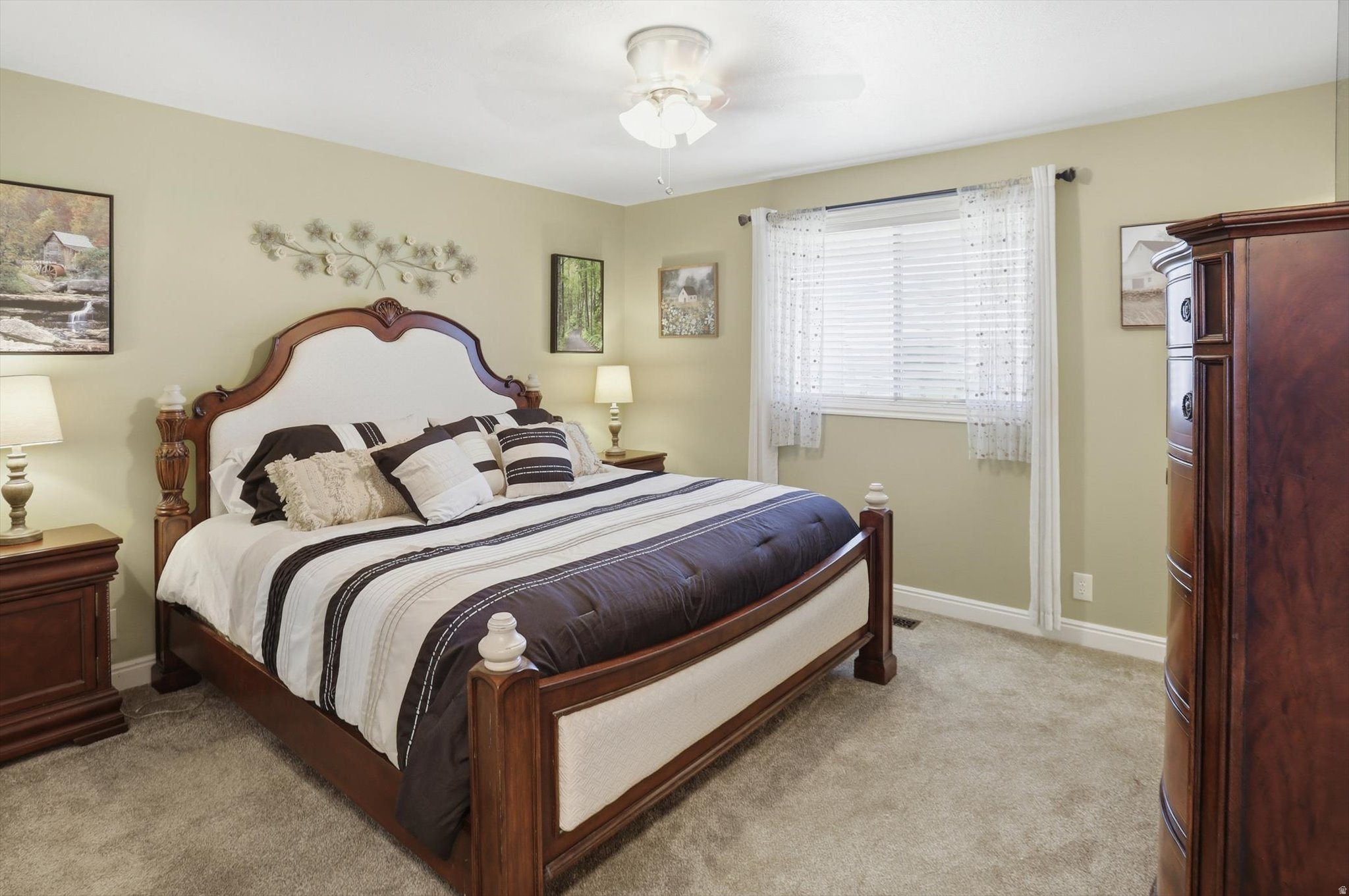 WILLOW WOOD - Residential