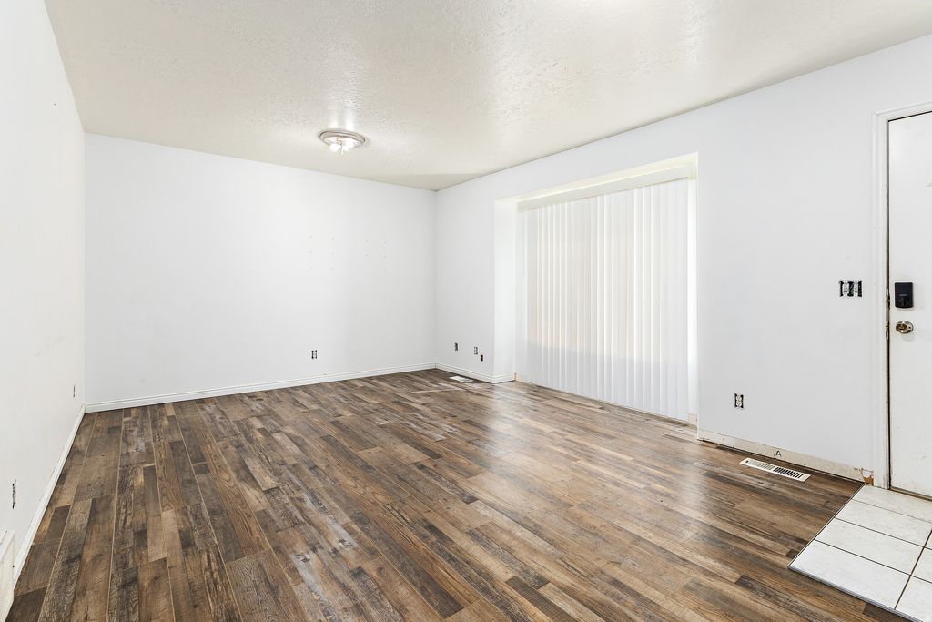 Photo of 1566 S 2000 E, Spanish Fork, UT 84660 (MLS # 2174796)