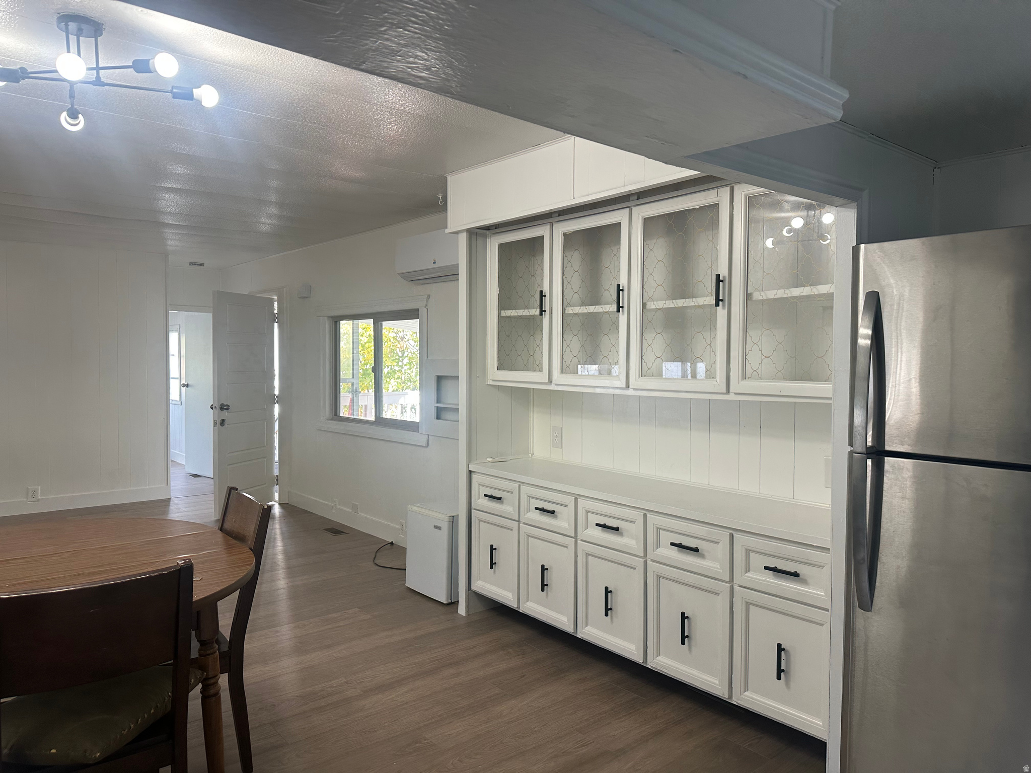 COUNTRY CLUB - Residential