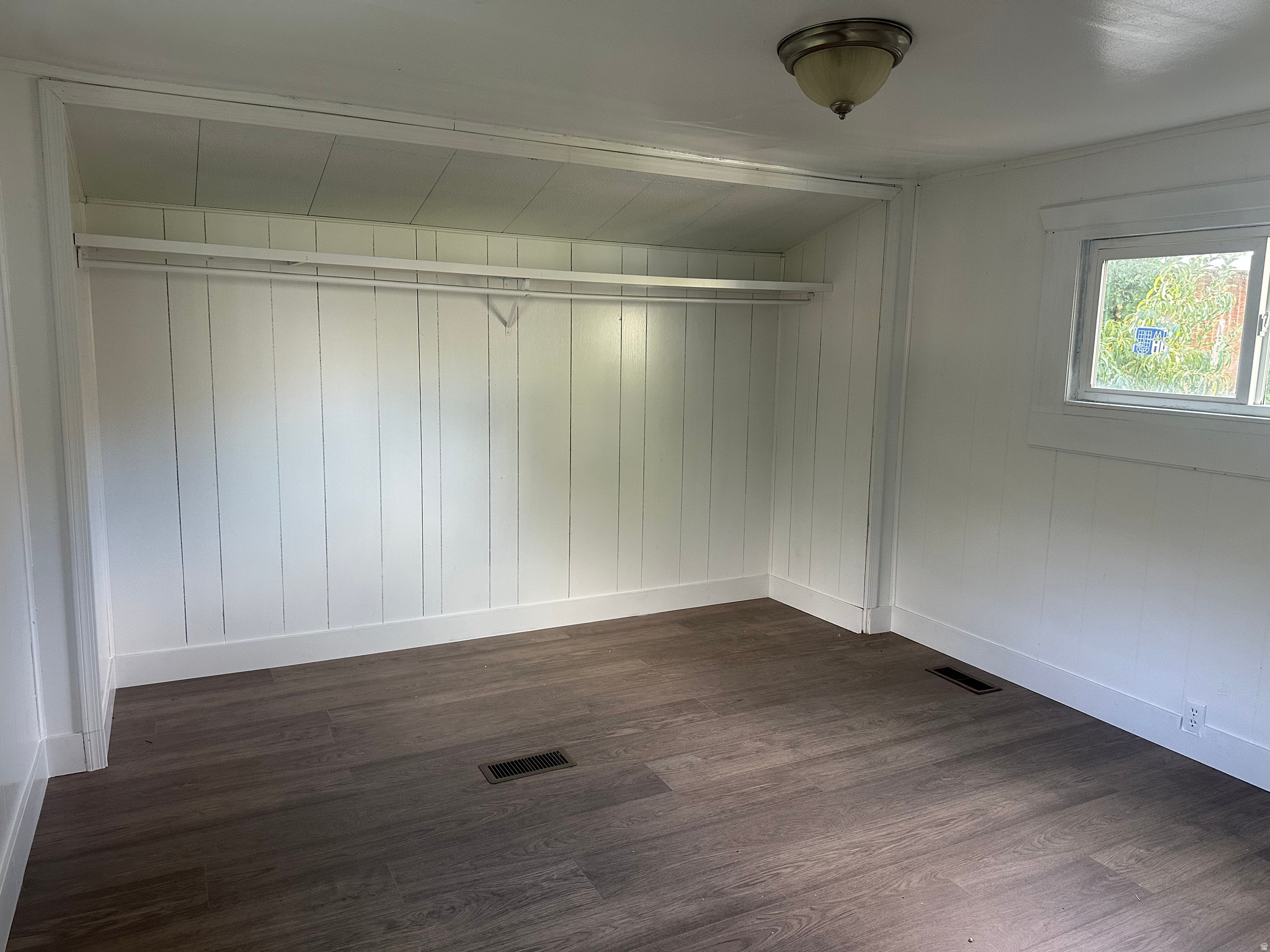 COUNTRY CLUB - Residential