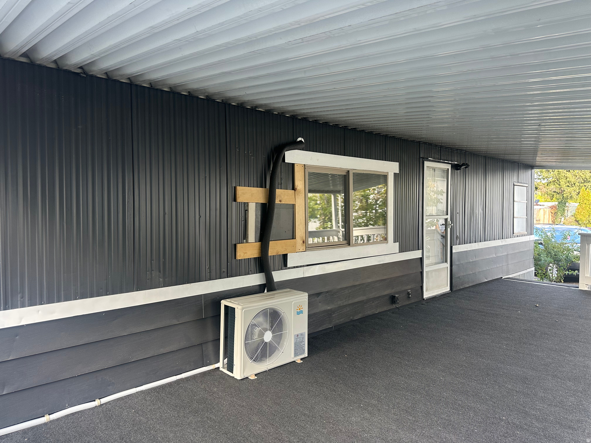 COUNTRY CLUB - Residential