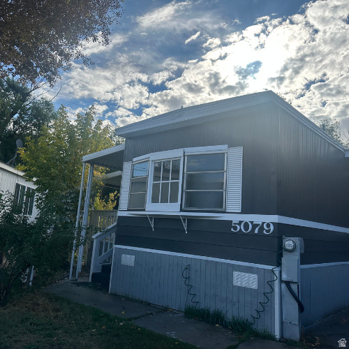 COUNTRY CLUB - Residential