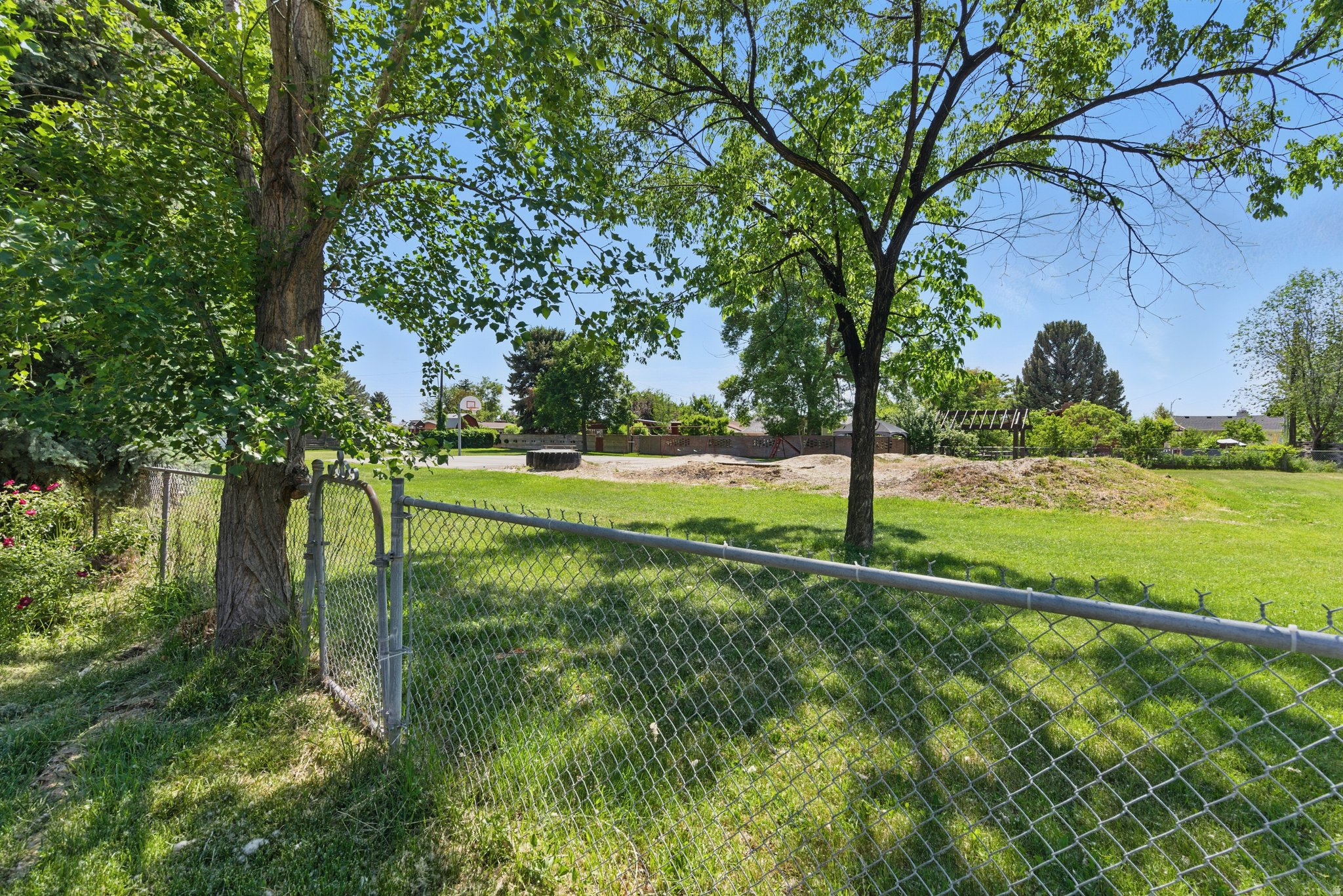 EDGEMONT - Residential