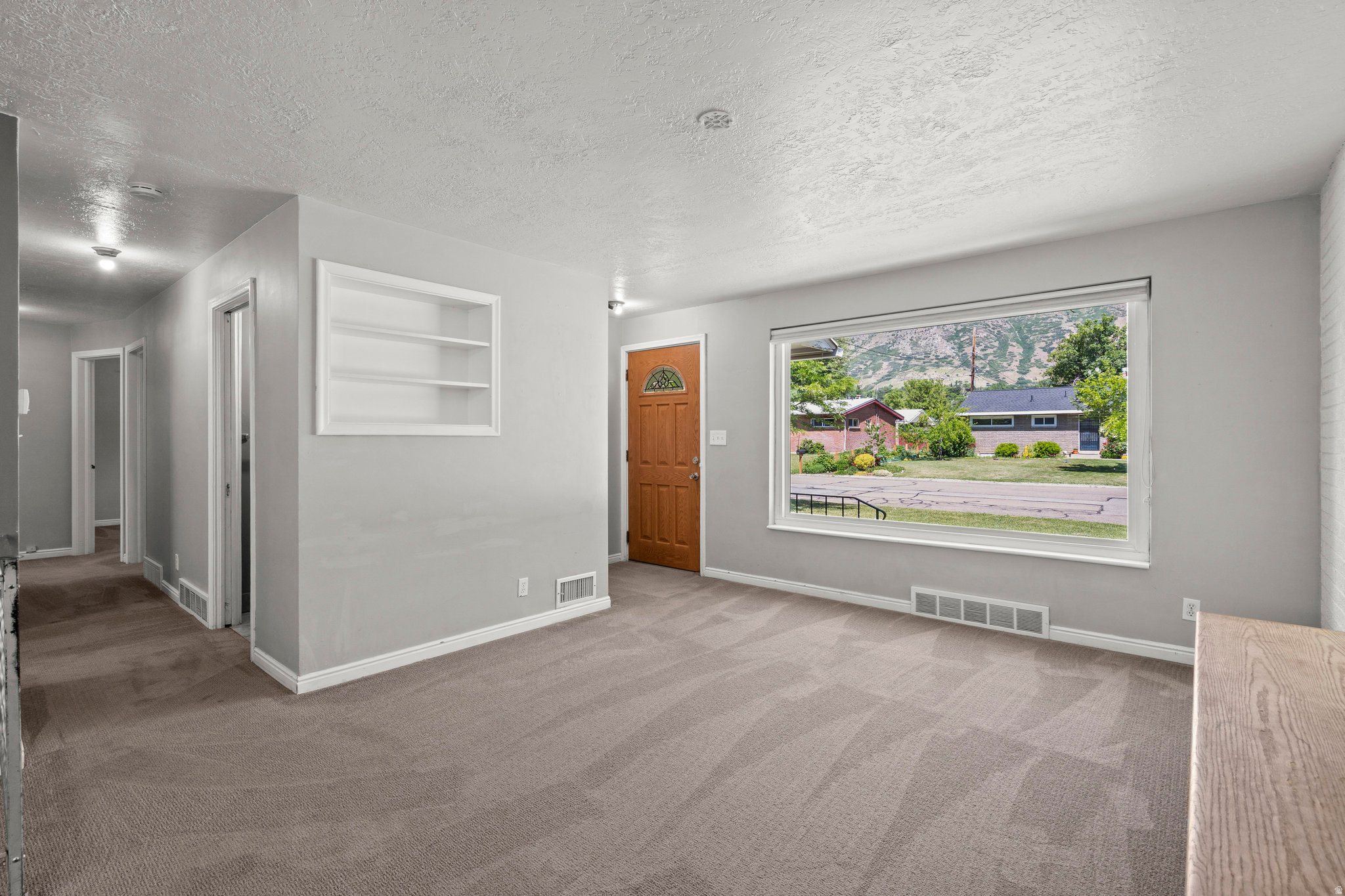 EDGEMONT - Residential