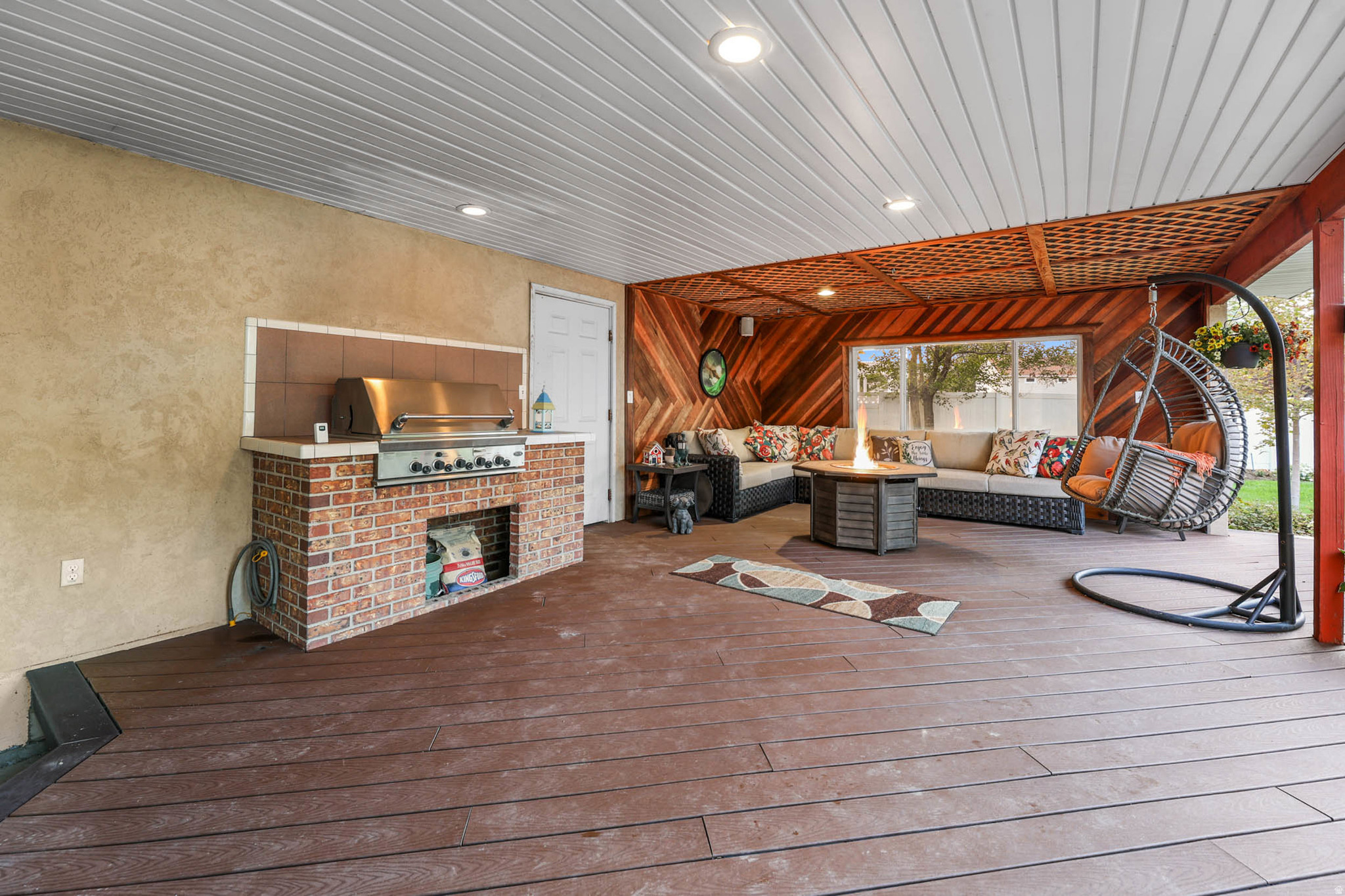 VISTA FARMS ESTATES #2 - Residential