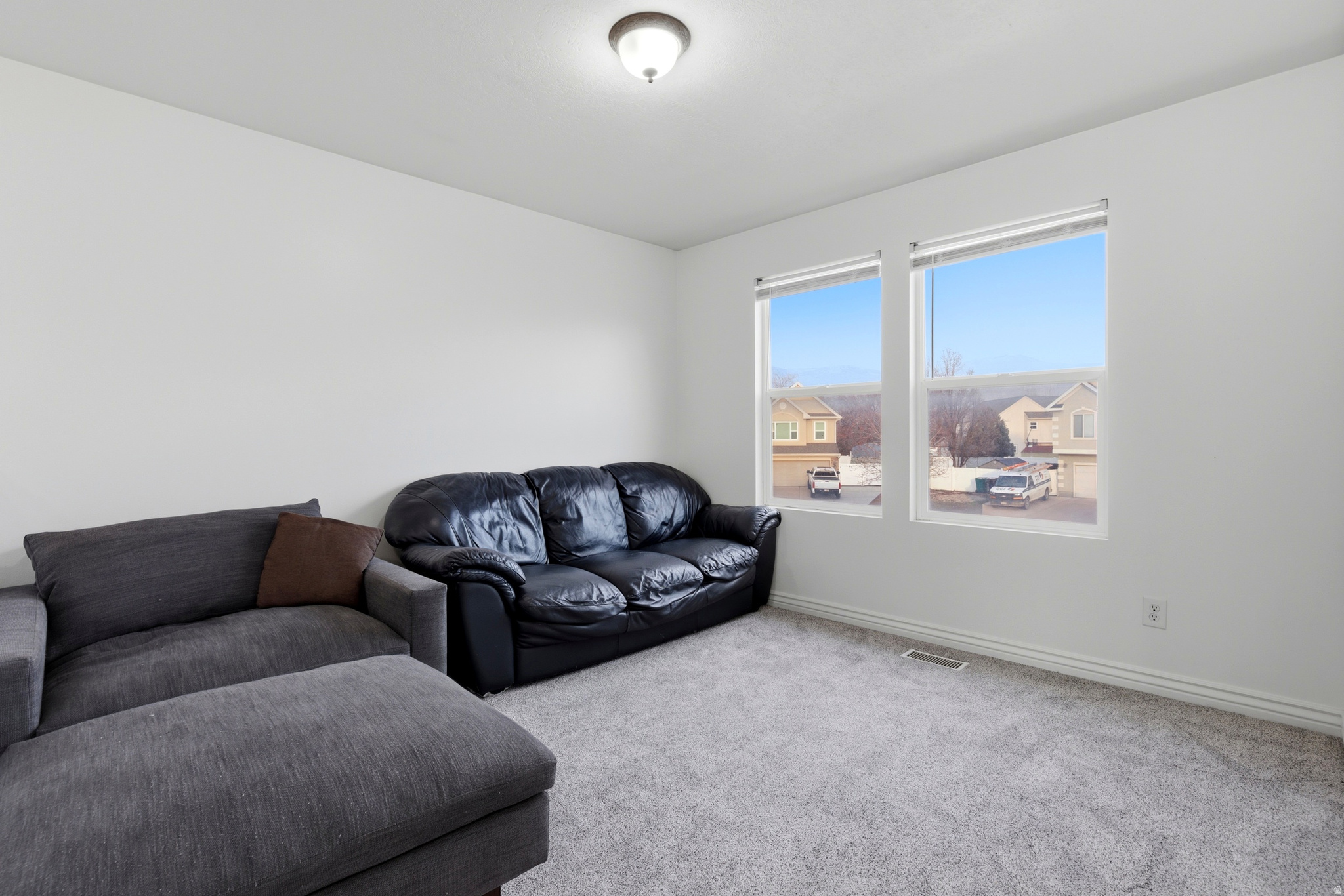 ARGYLE ACRES - Residential