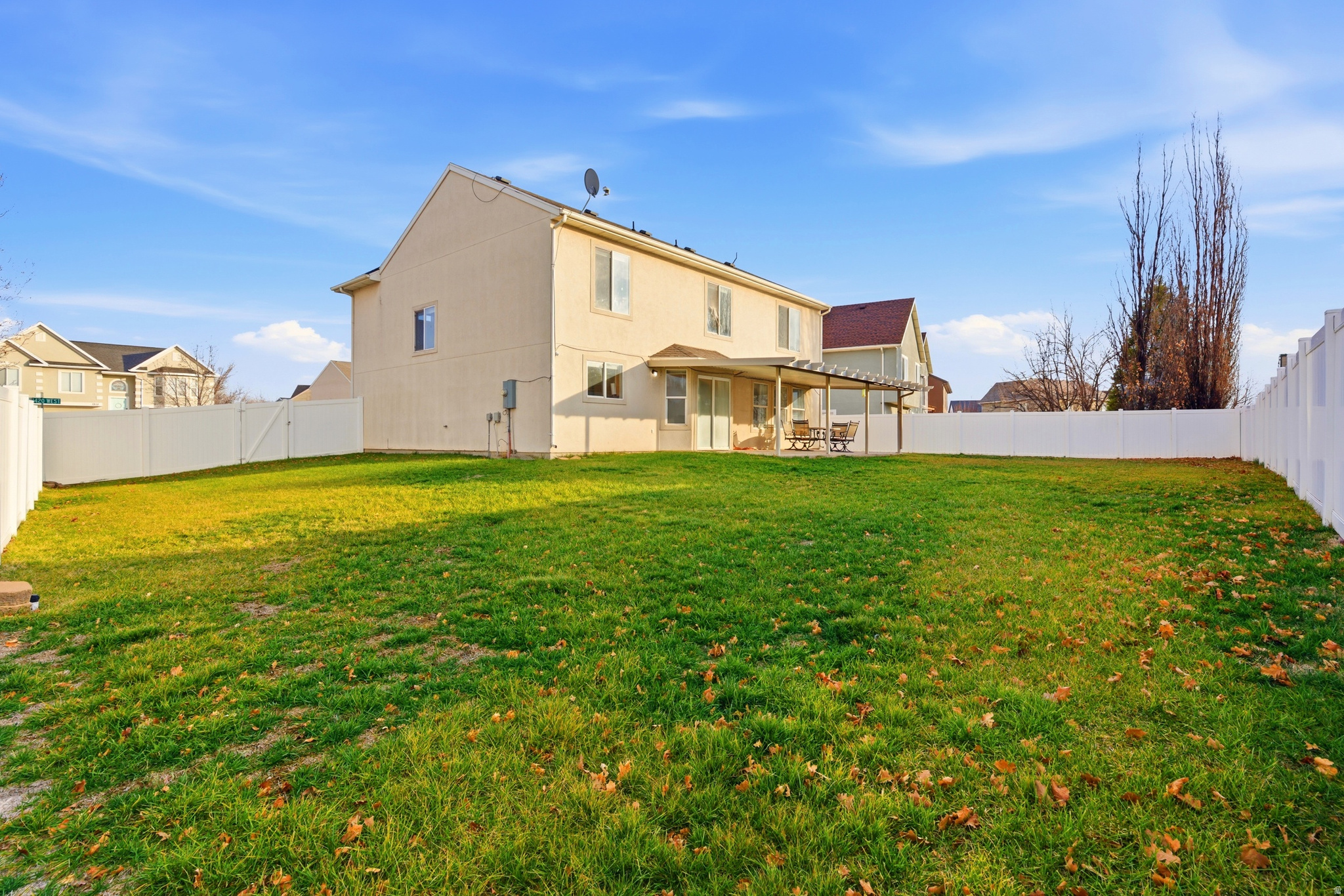 ARGYLE ACRES - Residential