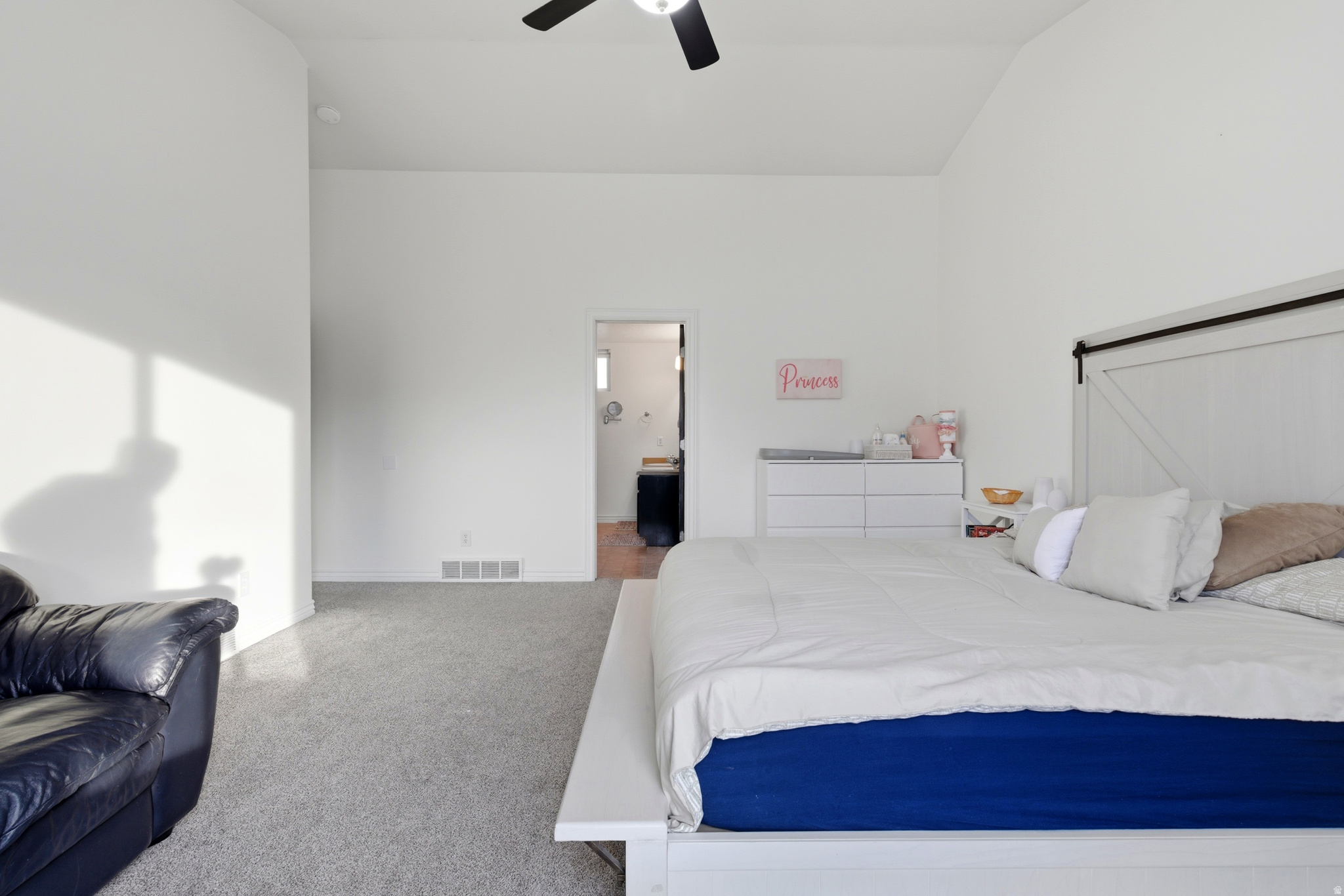 ARGYLE ACRES - Residential