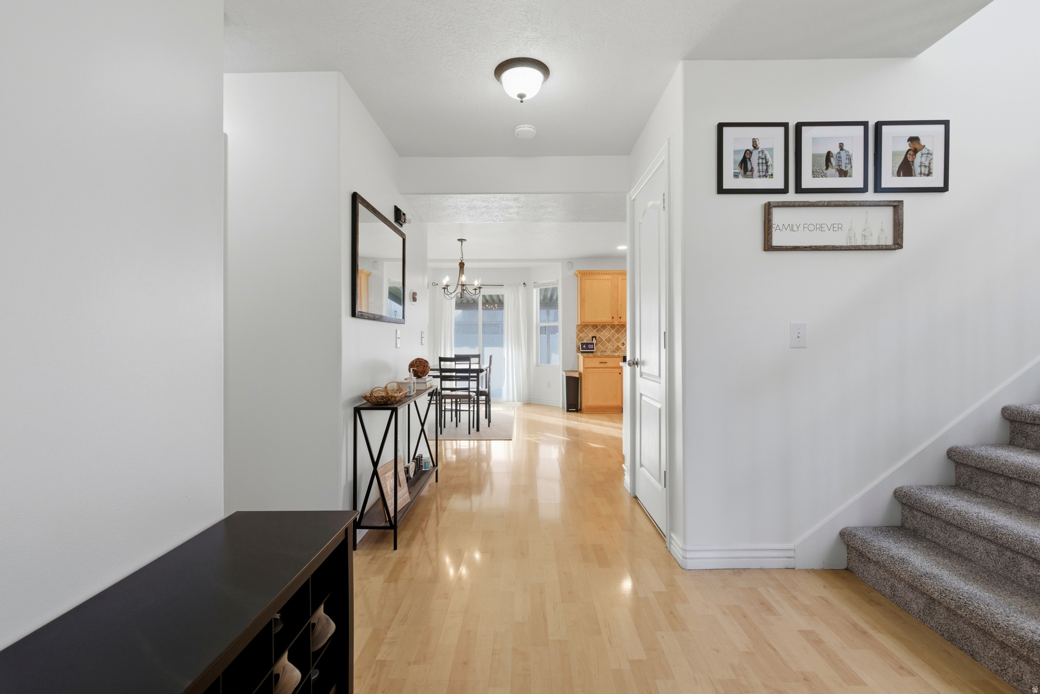 ARGYLE ACRES - Residential