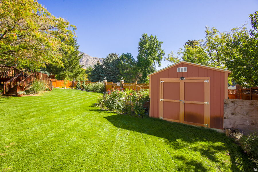 LAKEVIEW HEIGHTS - Residential