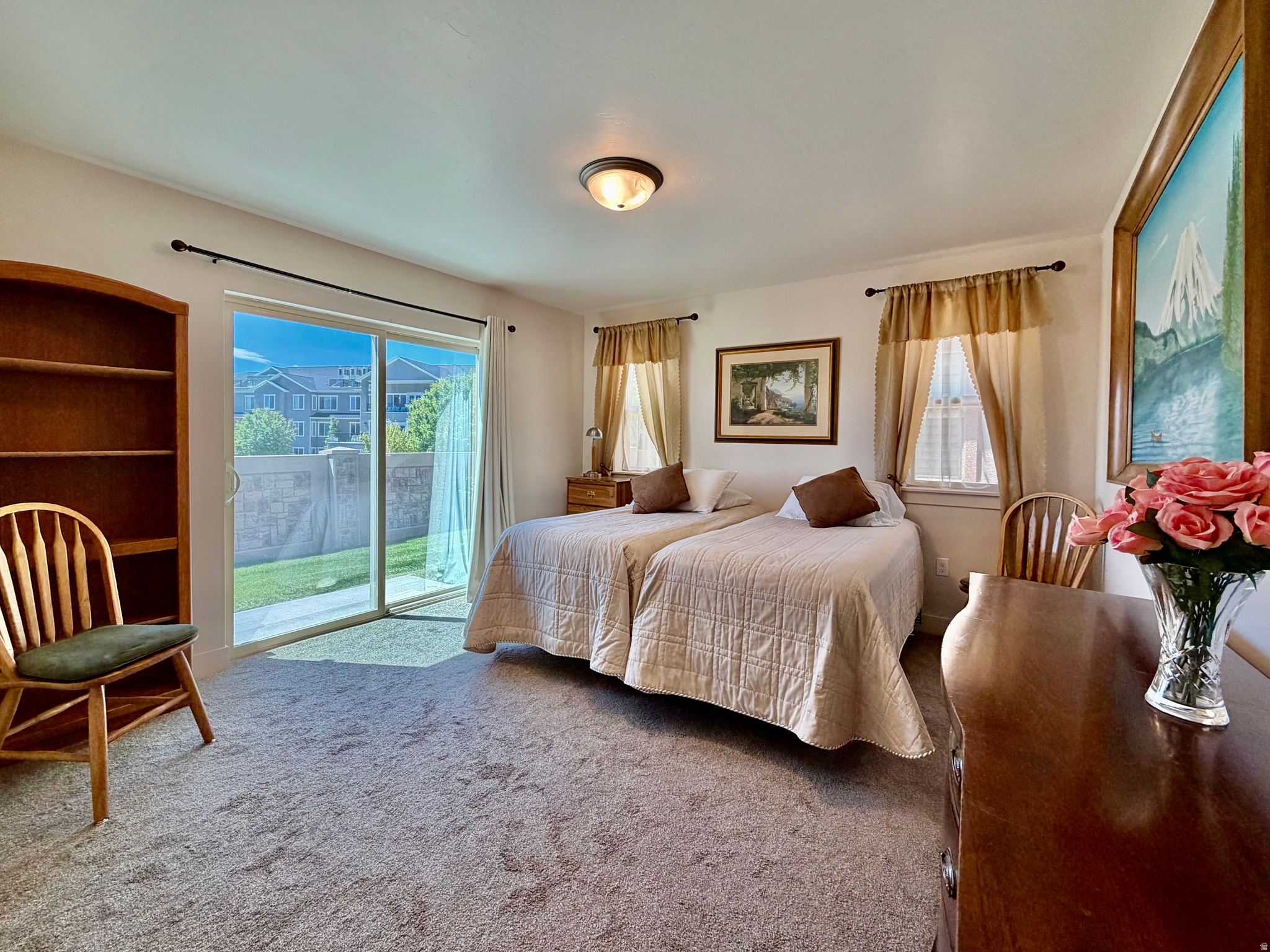 HERITAGE VILLAGE - Residential