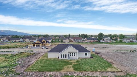 Tiny photo for 640 S 175 E, Hyde Park, UT 84318 (MLS # 2135489)