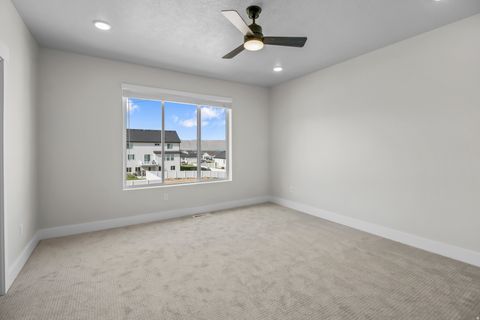 Tiny photo for 640 S 175 E, Hyde Park, UT 84318 (MLS # 2135489)