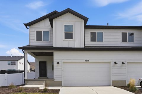 Photo of 3678 N OAK BLVD, Eagle Mountain, UT 84005 (MLS # 2153091)