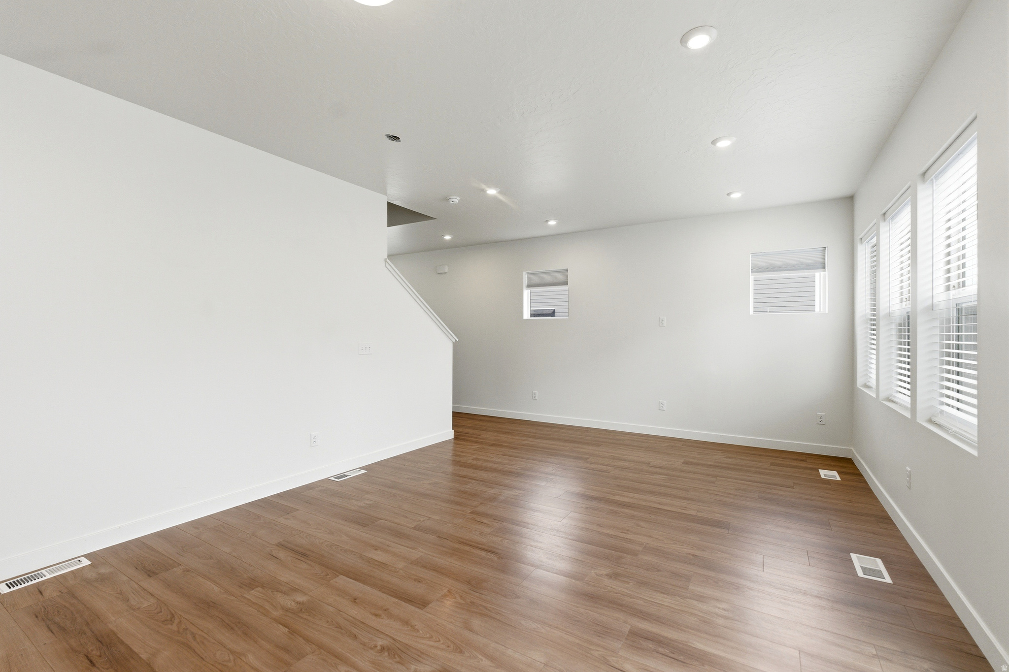 EAGLE HEIGHTS - Residential