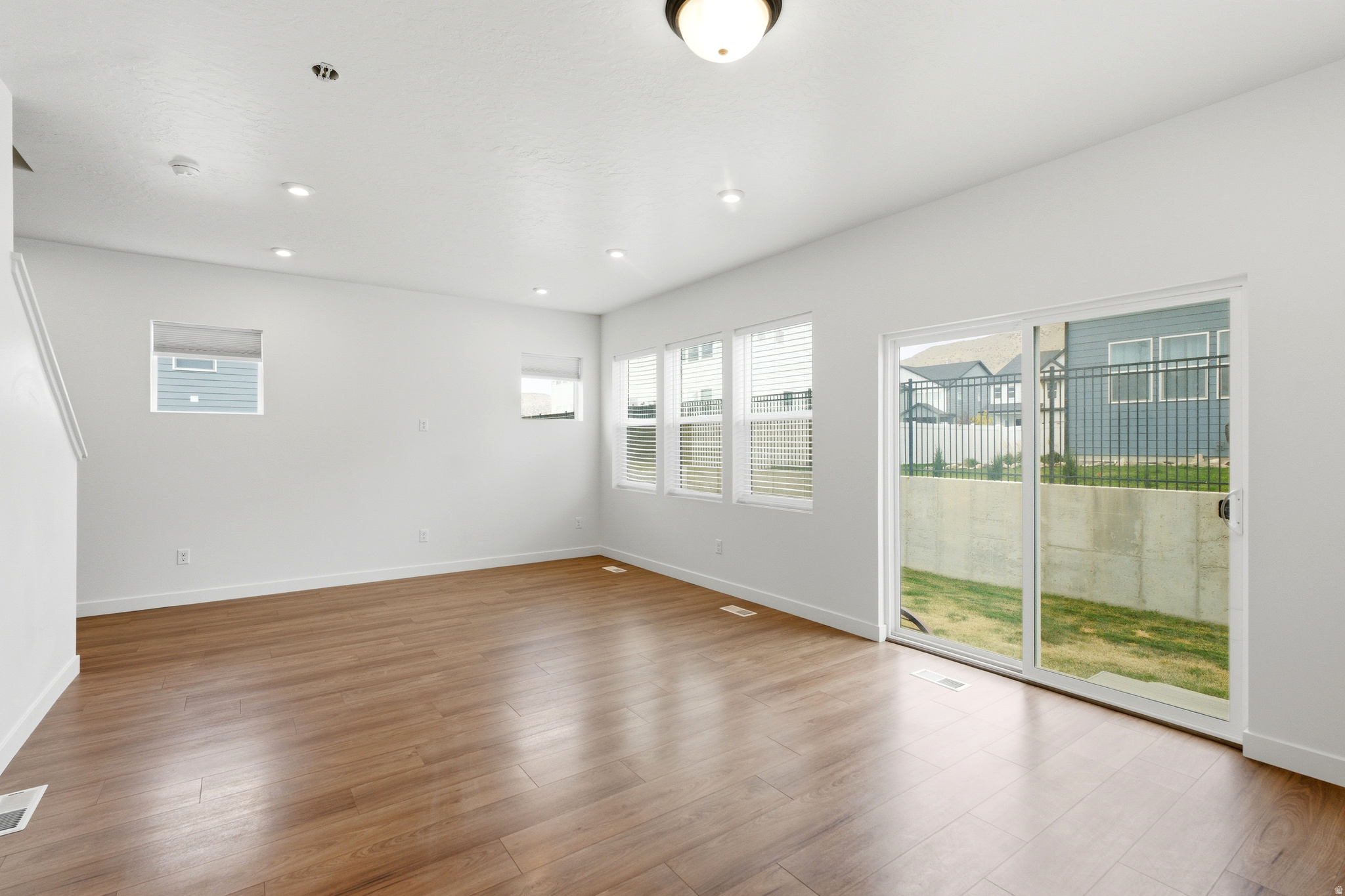 EAGLE HEIGHTS - Residential