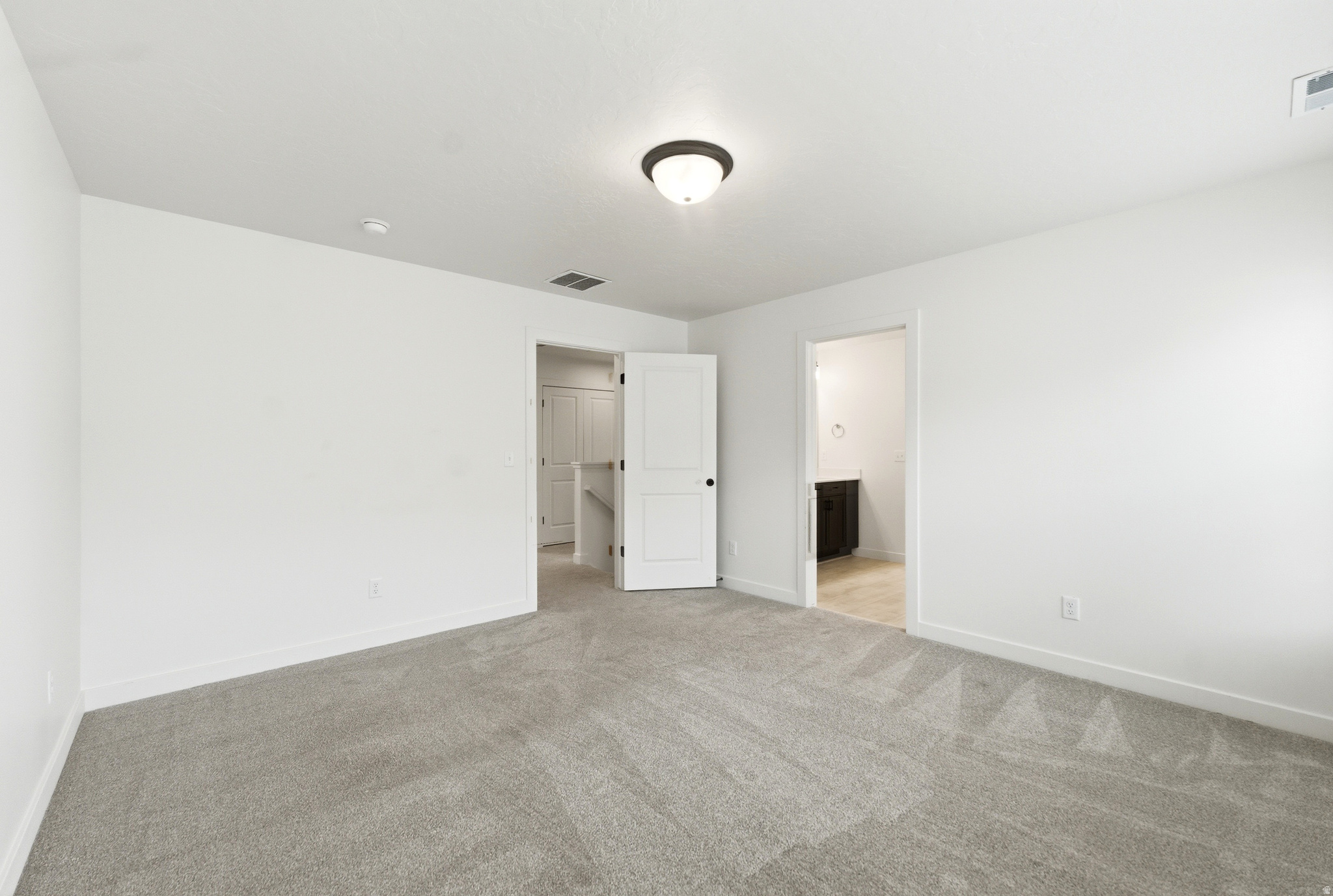 EAGLE HEIGHTS - Residential