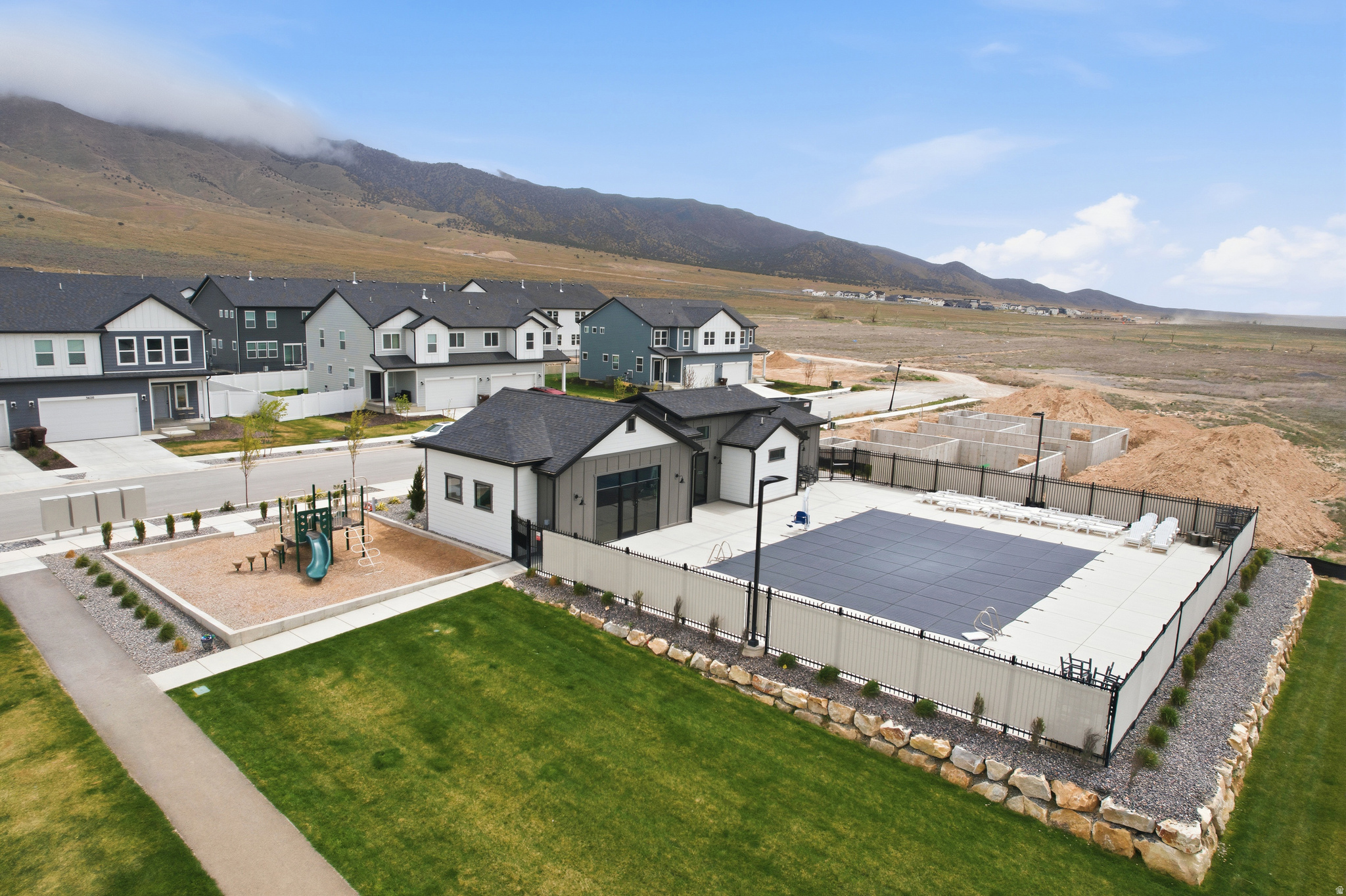 EAGLE HEIGHTS - Residential