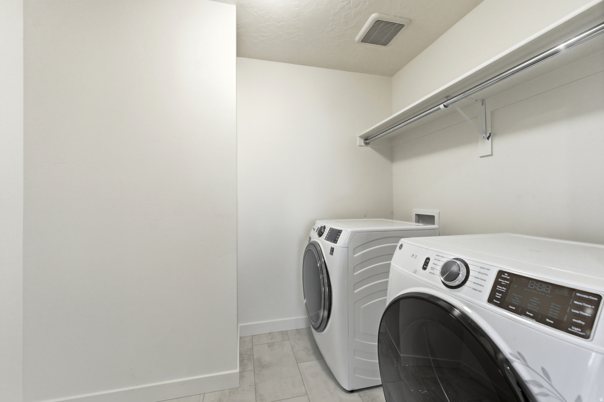 EAGLE HEIGHTS - Residential