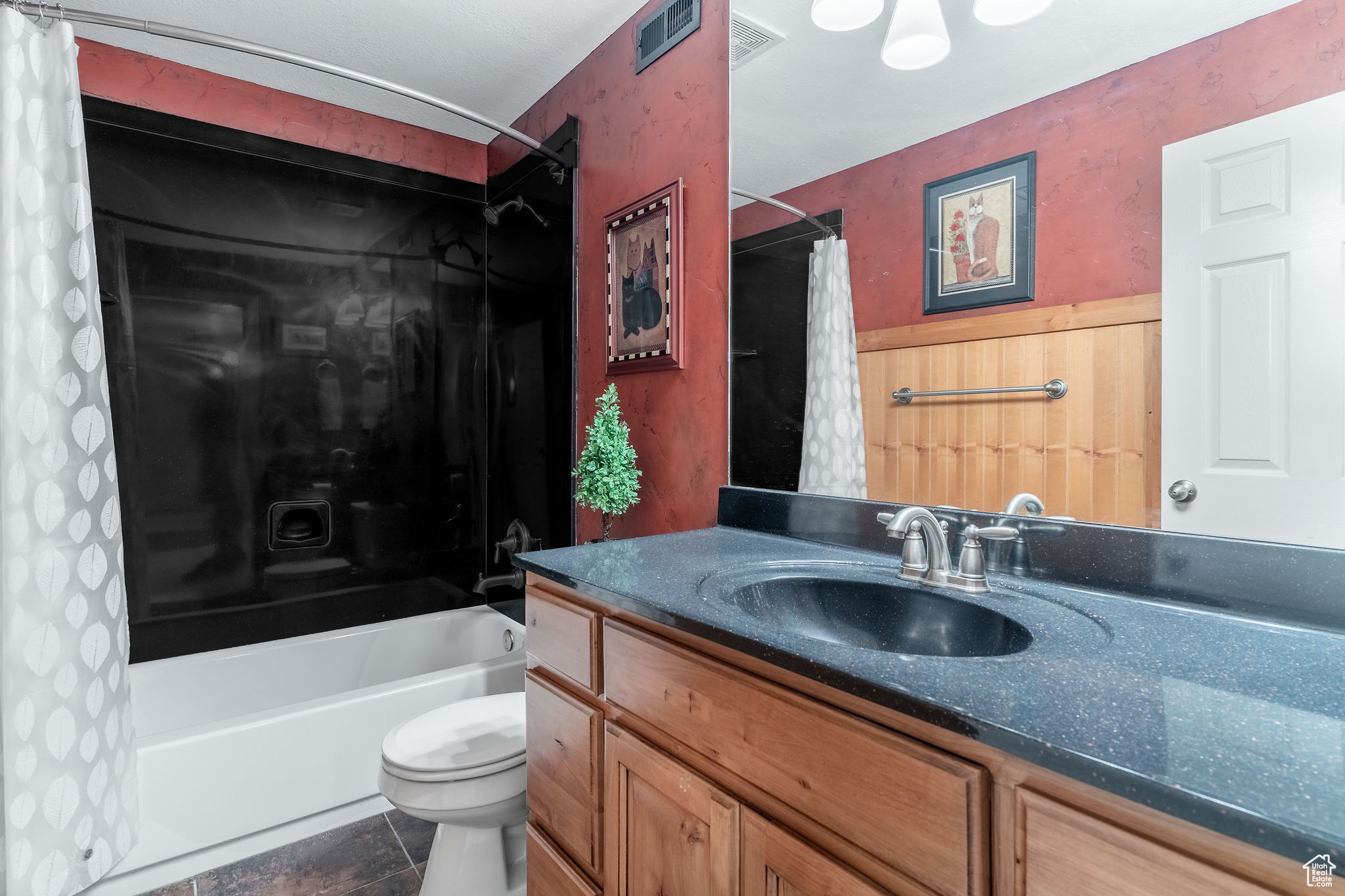 BOYNTON ESTATES - Residential