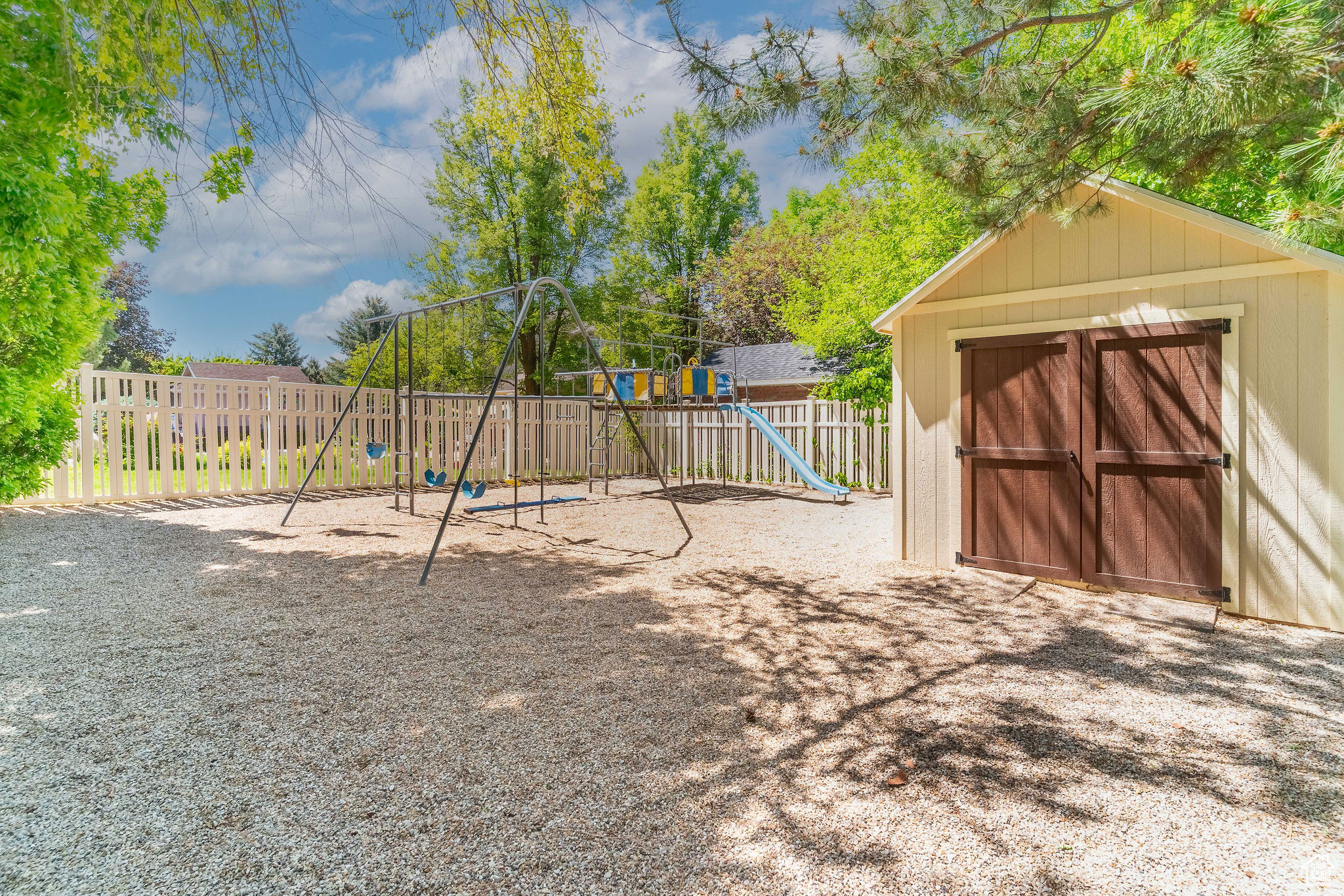 BOYNTON ESTATES - Residential