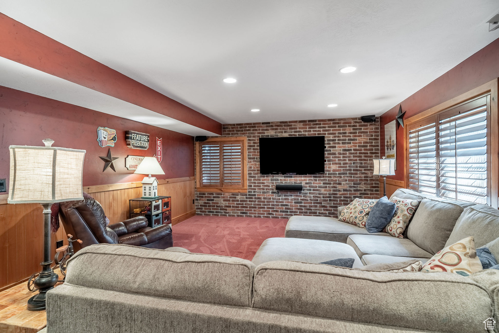 BOYNTON ESTATES - Residential