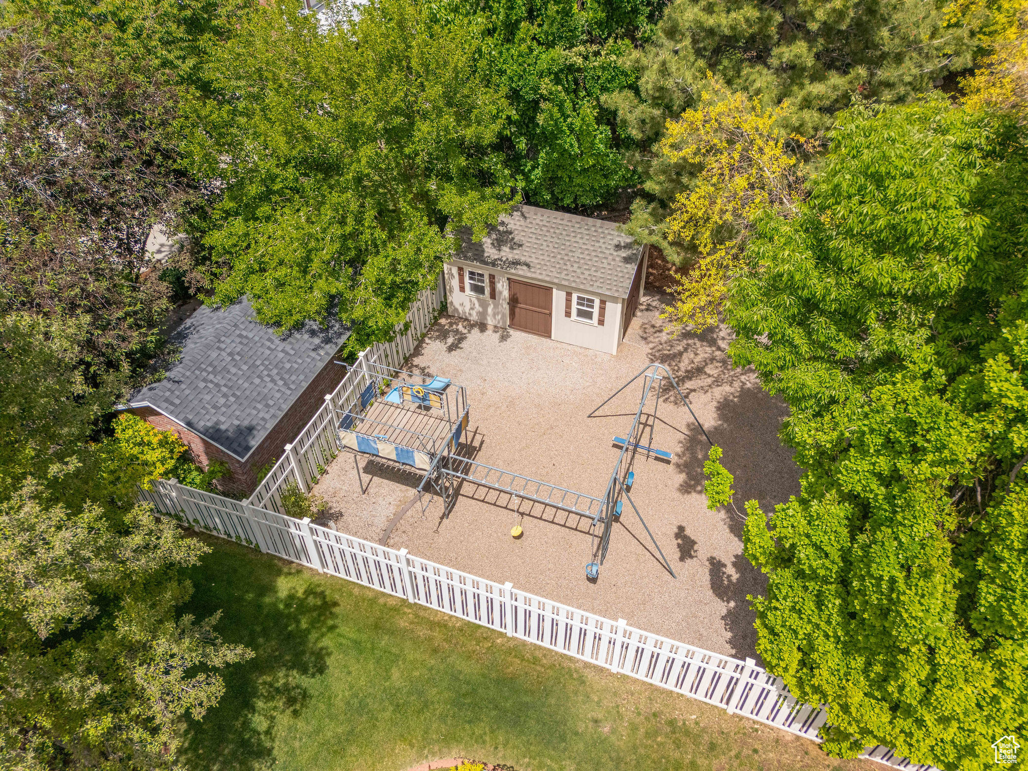BOYNTON ESTATES - Residential