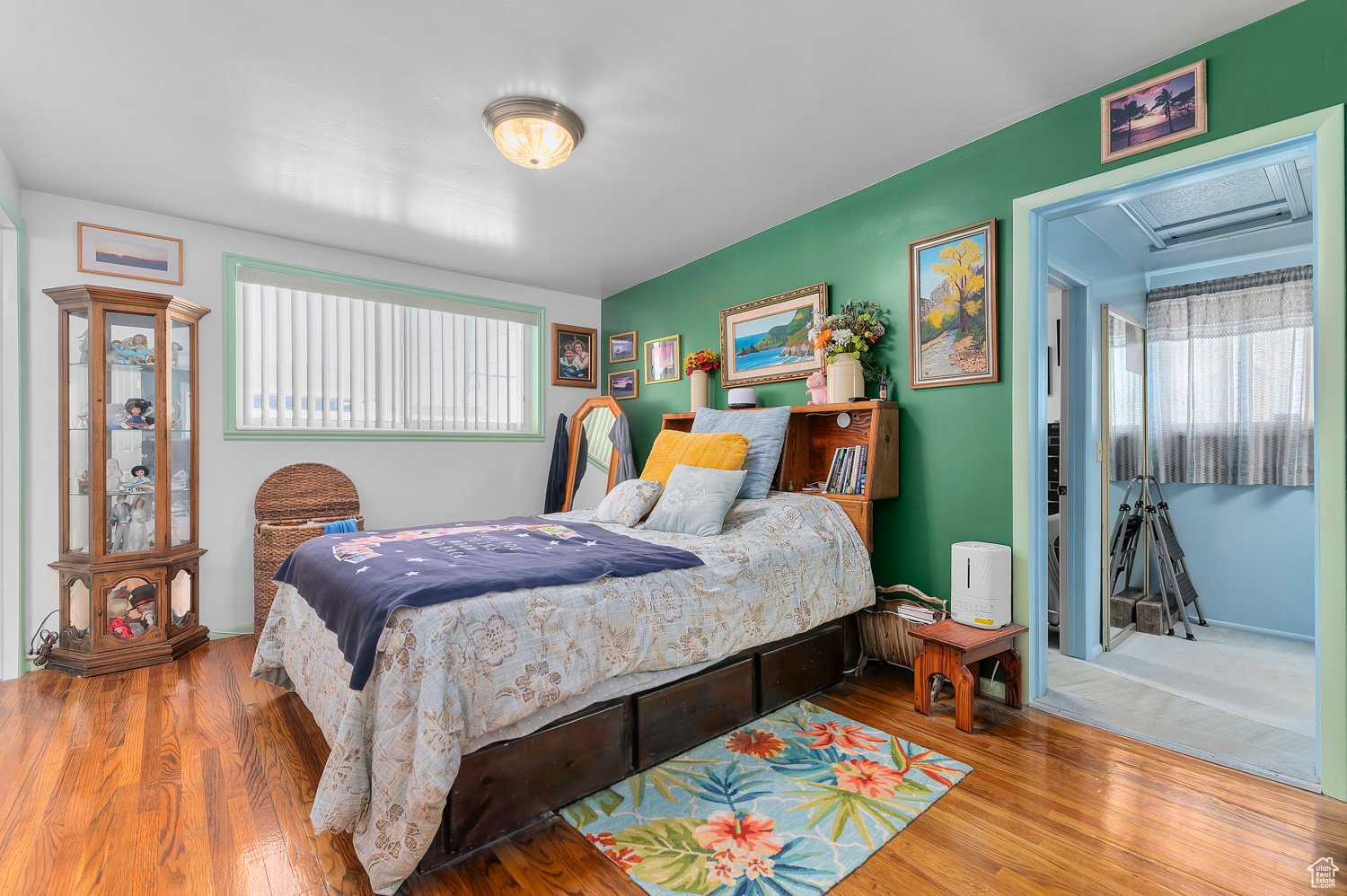 MEADOWS - Residential