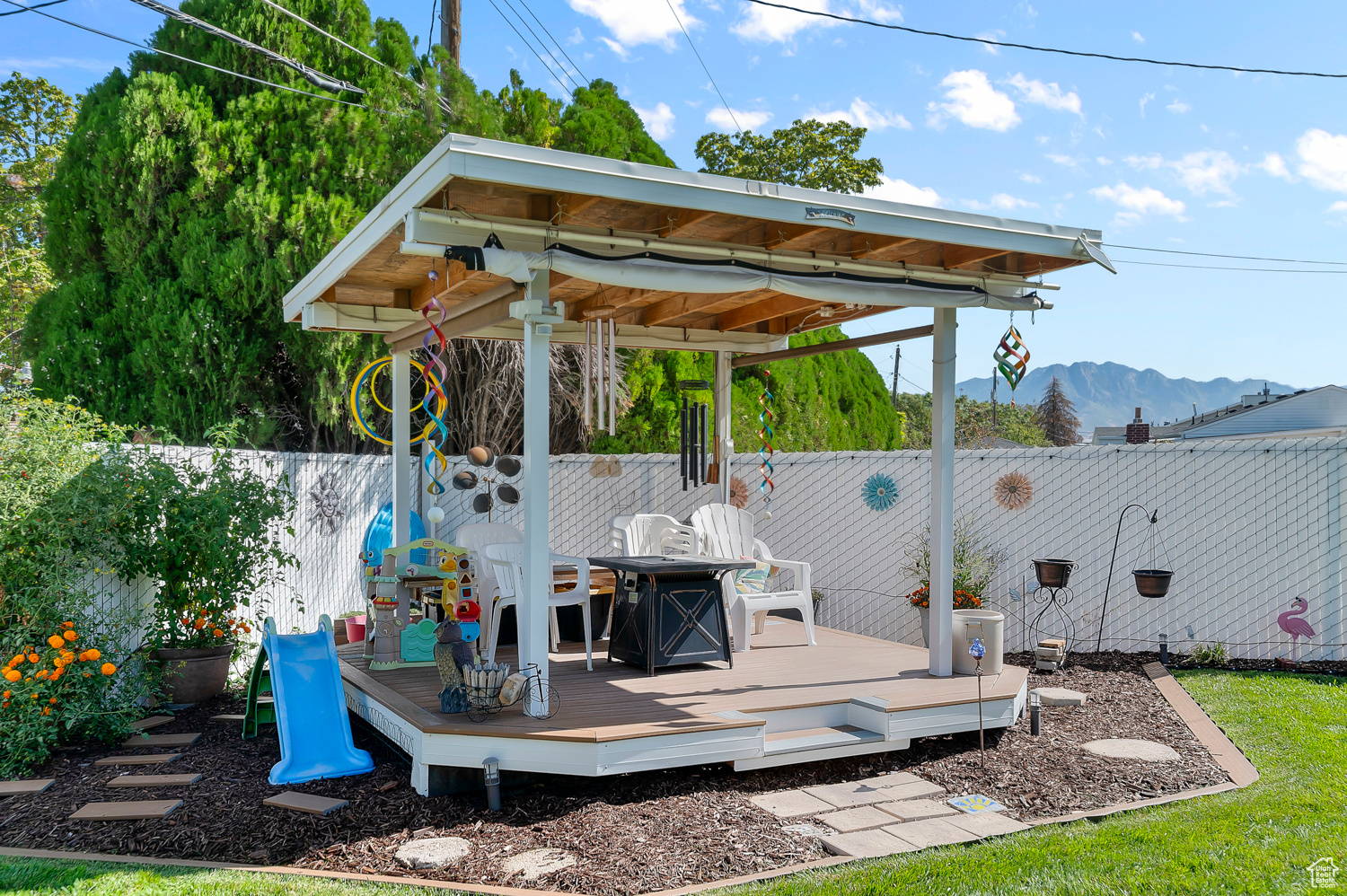 MEADOWS - Residential