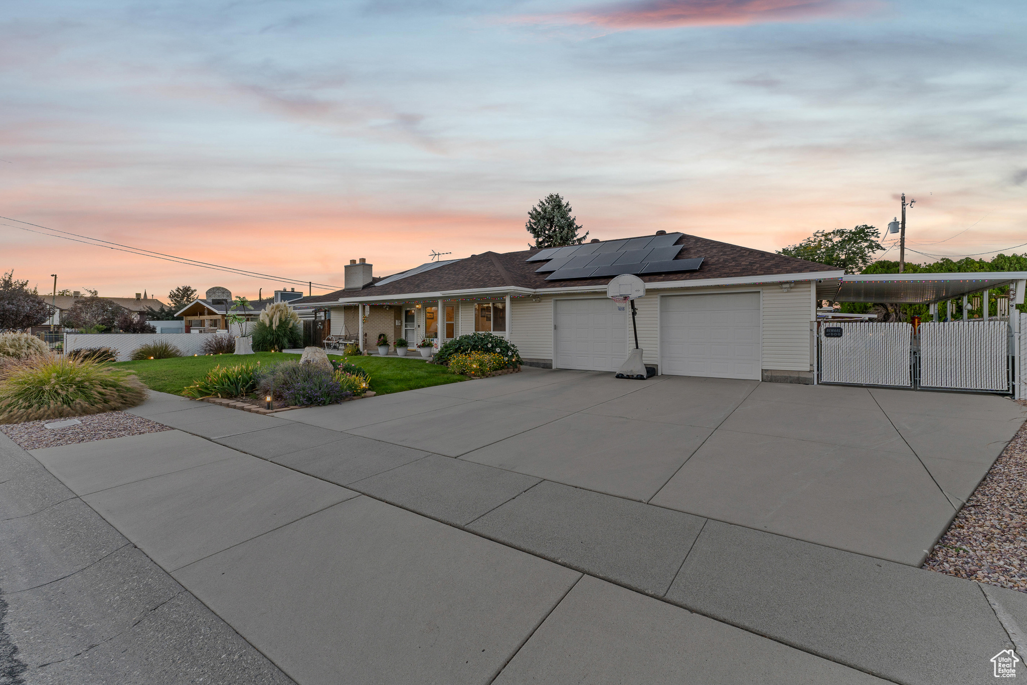 MEADOWS - Residential