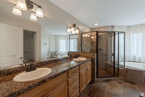 Tiny photo for 2087 E EAGLE CREST DRIVE DR S, Draper (UT Cnty), UT 84020 (MLS # 2106866)