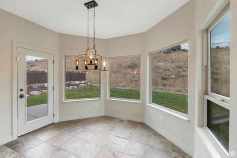 Tiny photo for 2087 E EAGLE CREST DRIVE DR S, Draper (UT Cnty), UT 84020 (MLS # 2106866)