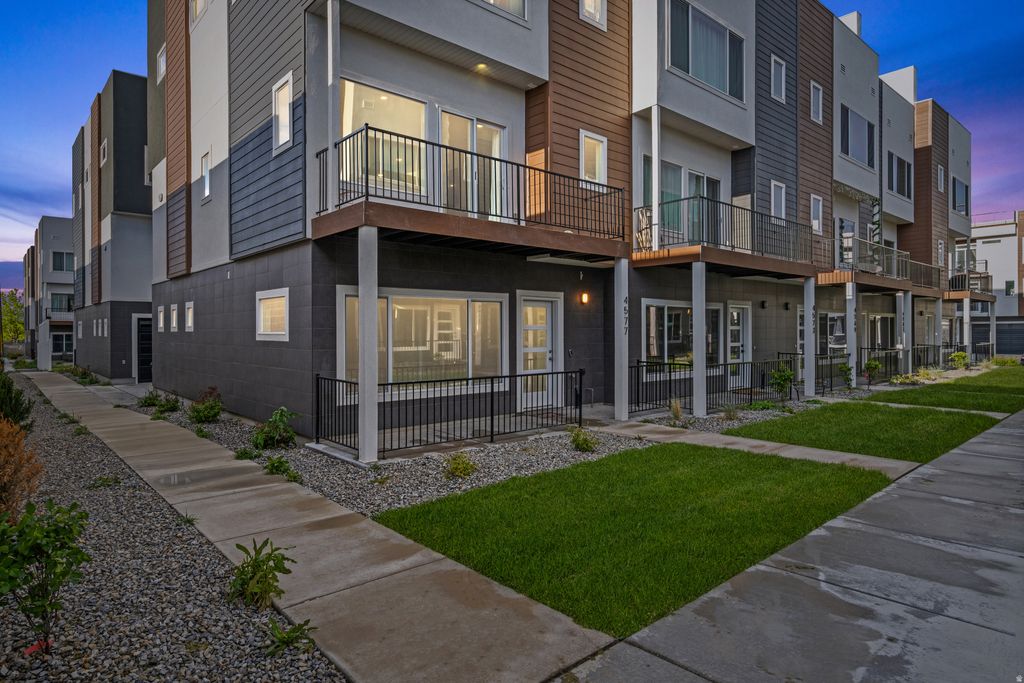 Photo of 4577 W PLEASANT PINE CT, West Valley City, UT 84120 (MLS # 2153764)