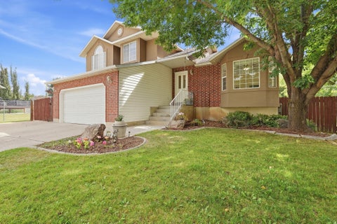 Tiny photo for 46 N 750 W, Layton, UT 84041 (MLS # 2185590)