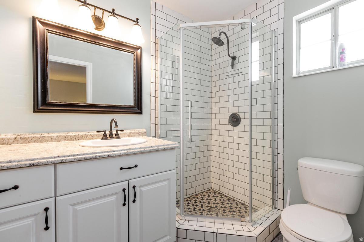 ALPHA TOWNHOMES - Residential