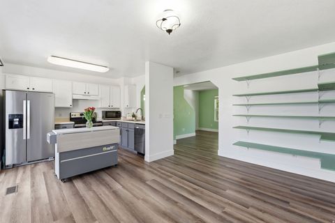 Tiny photo for 367 E 525 S, Clearfield, UT 84015 (MLS # 2155409)