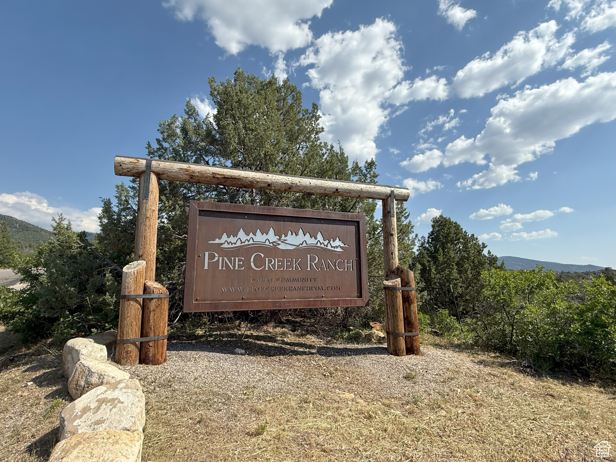 PINE CREEK MEADOWS - Residential