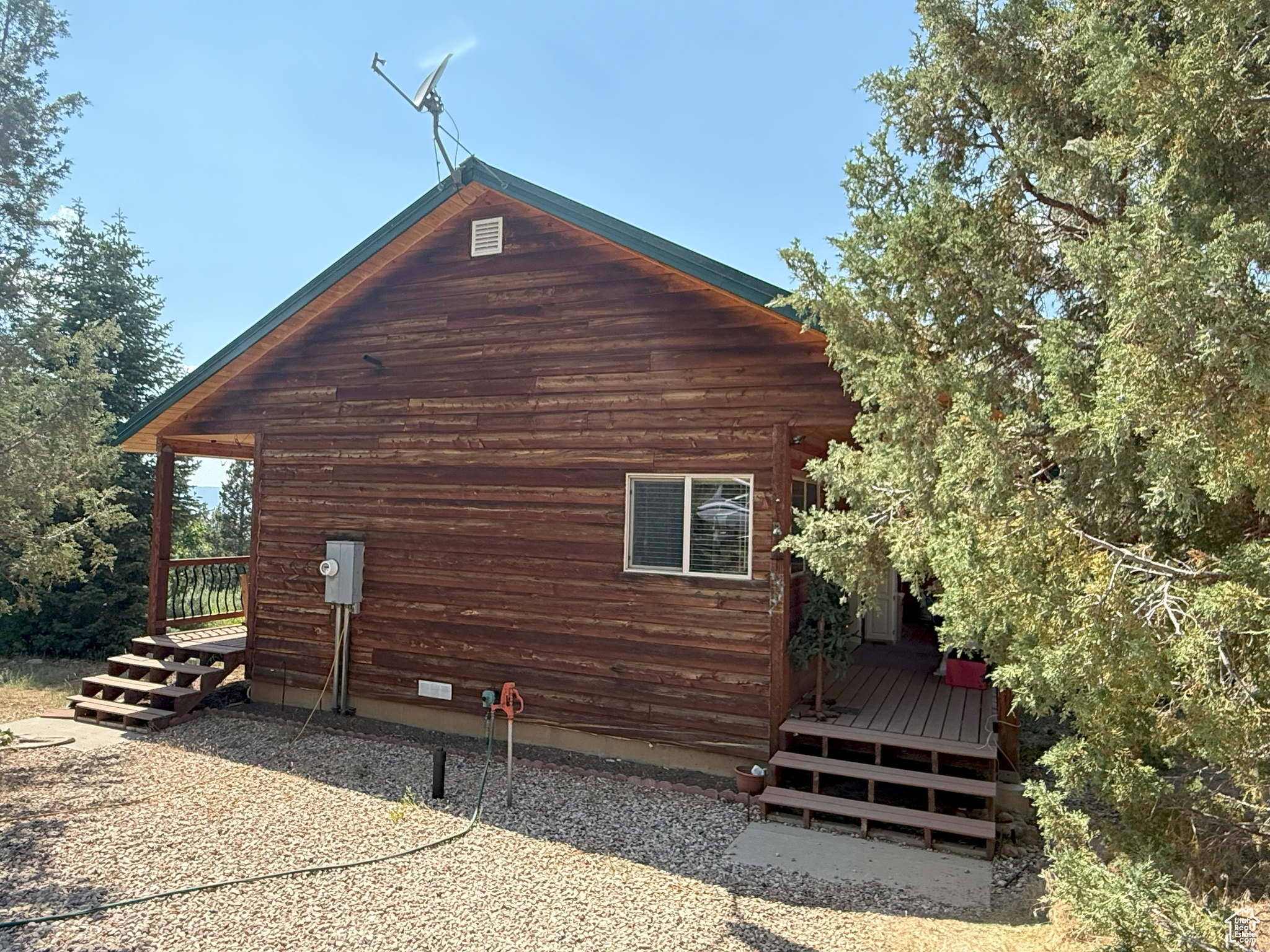 PINE CREEK MEADOWS - Residential