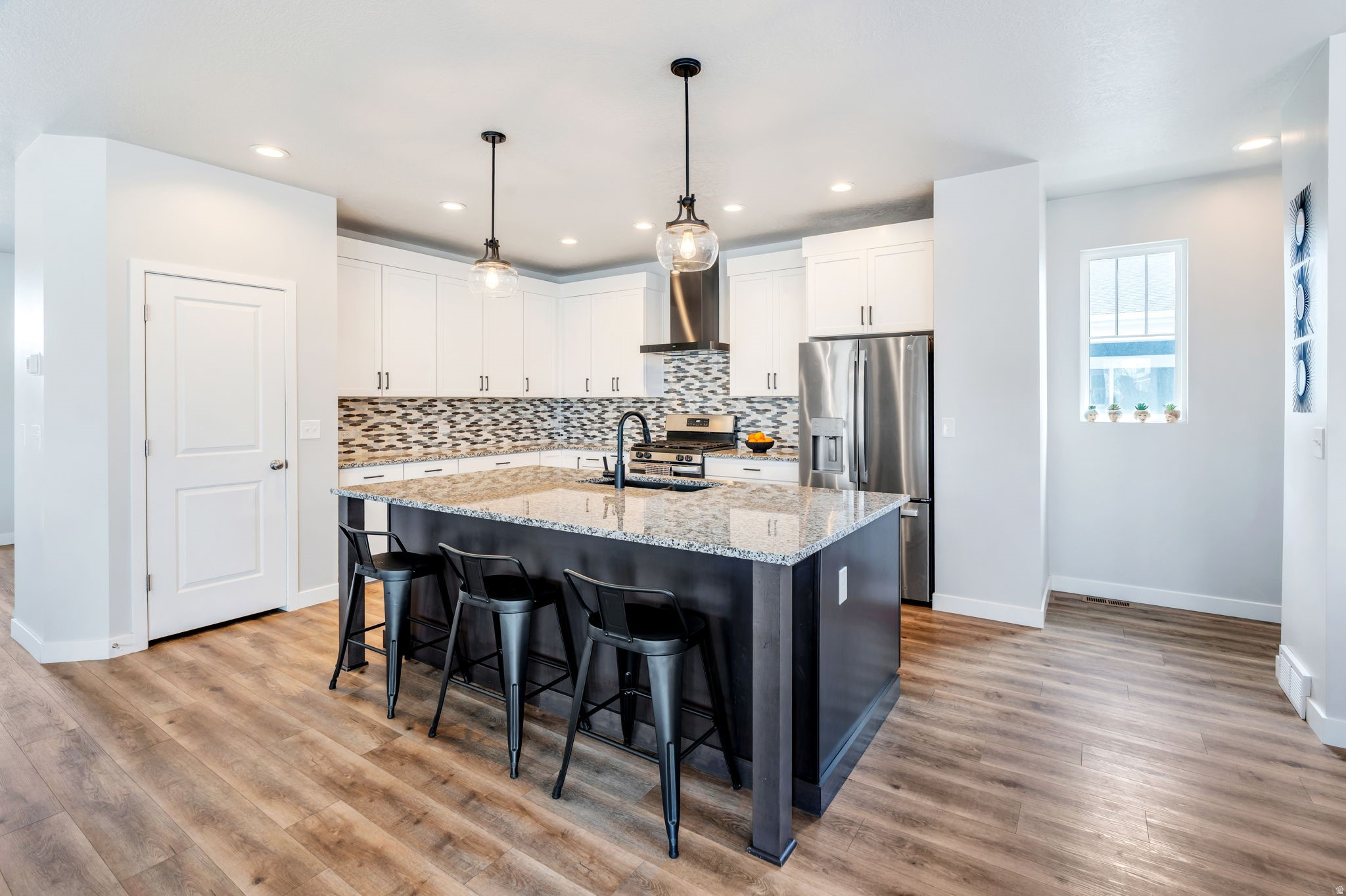 DAYBREAK - Residential