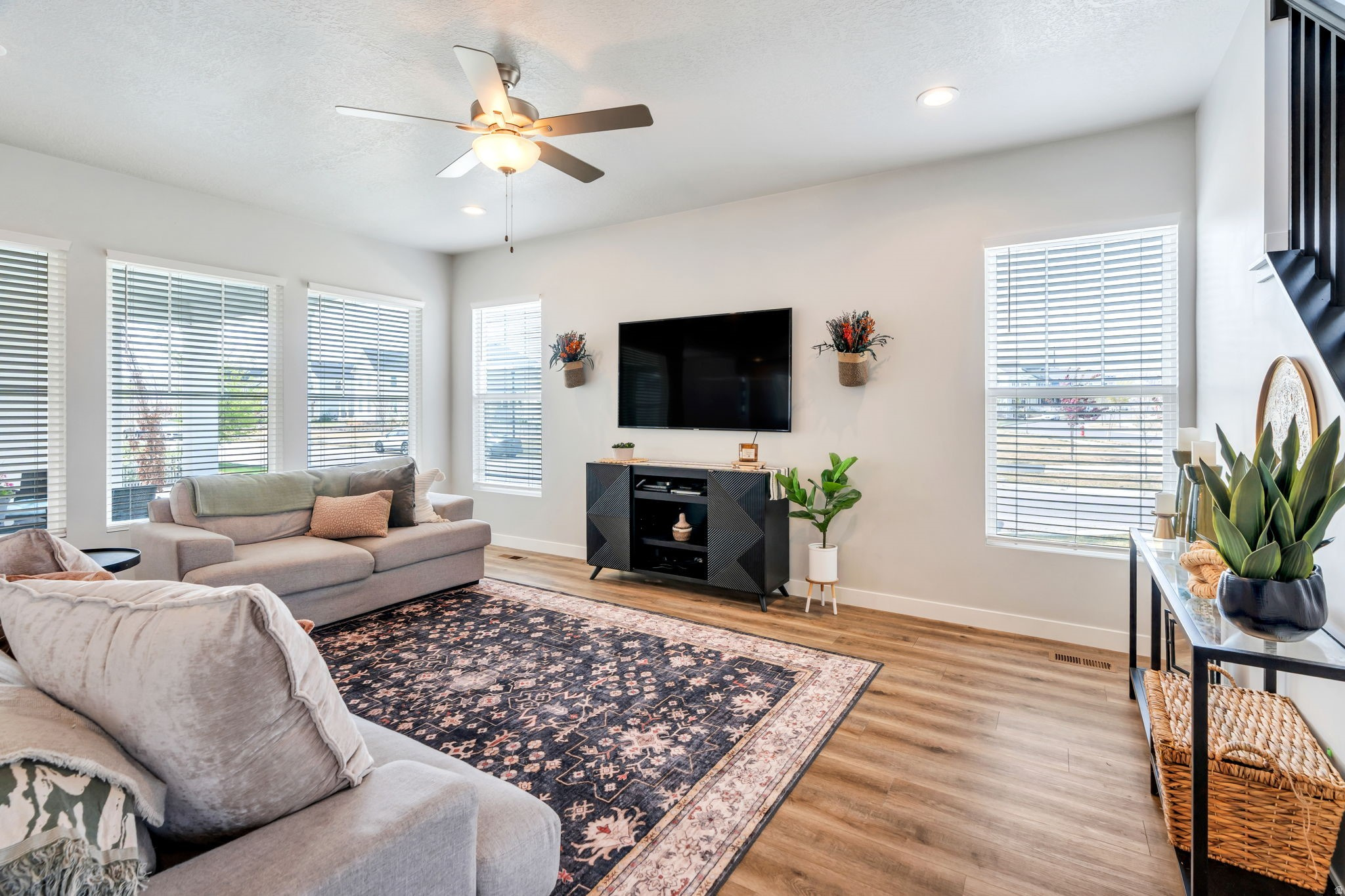 DAYBREAK - Residential