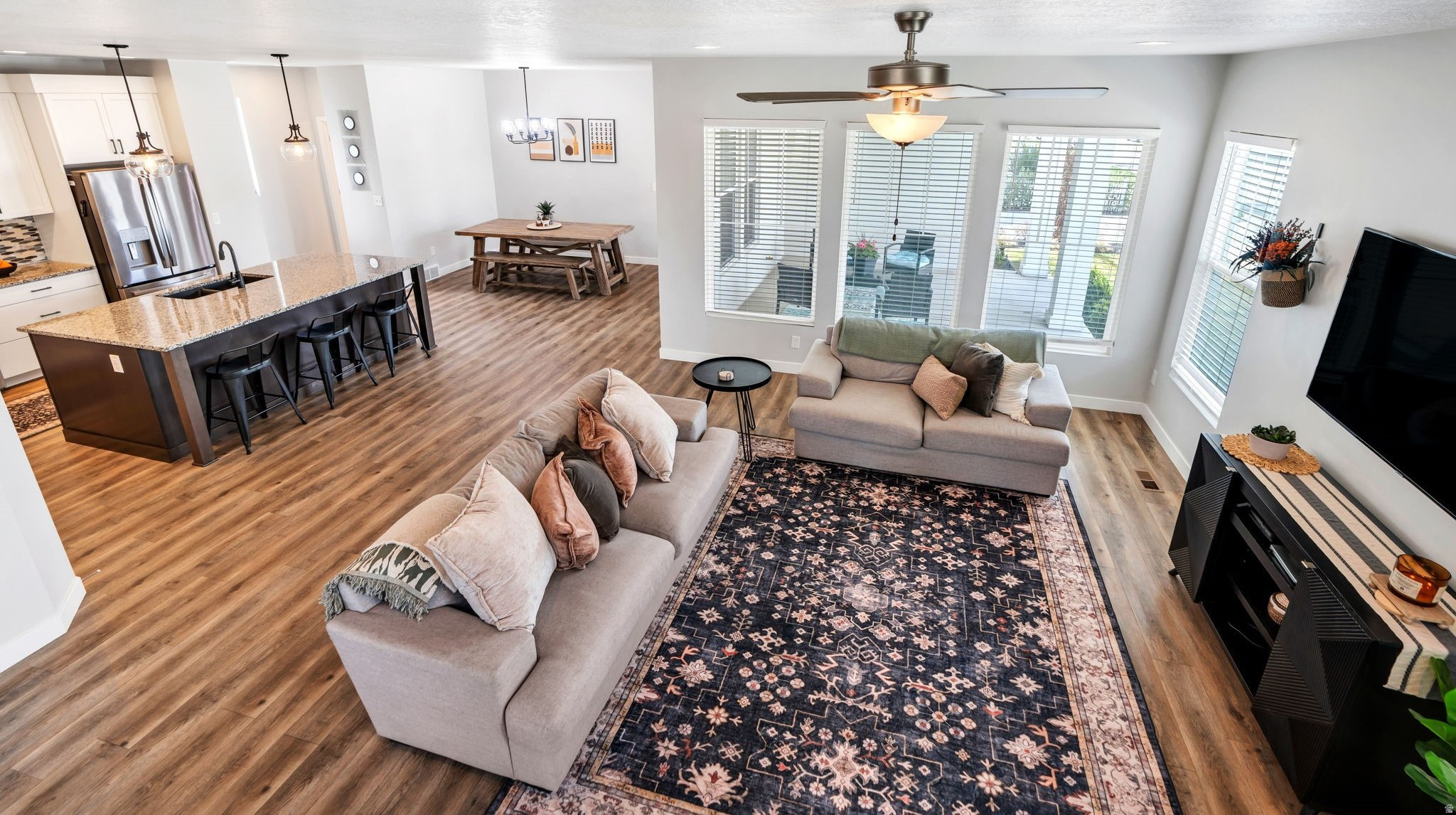 DAYBREAK - Residential