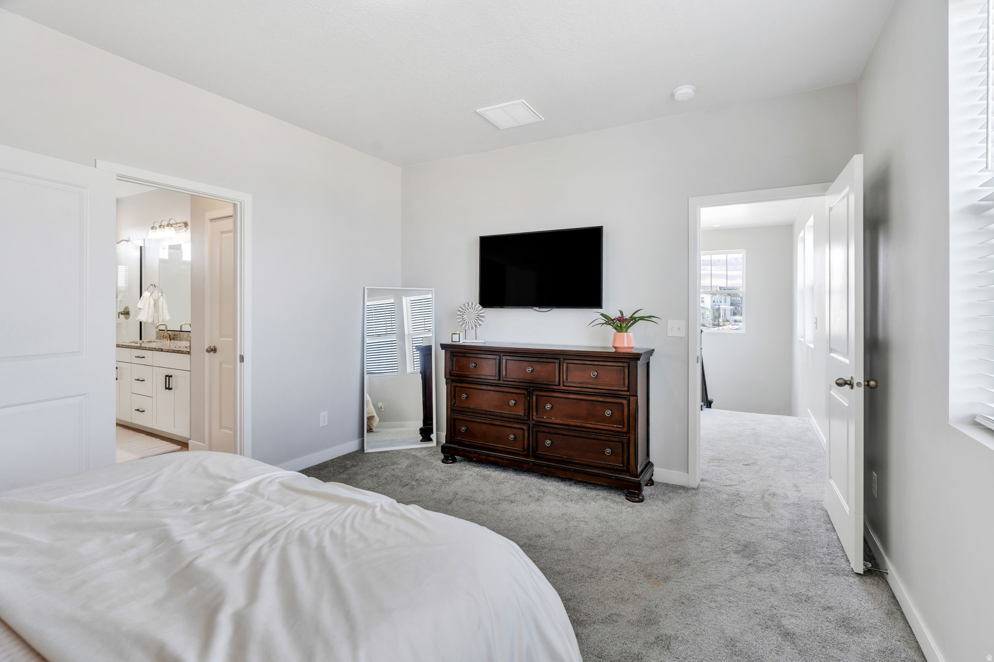 DAYBREAK - Residential