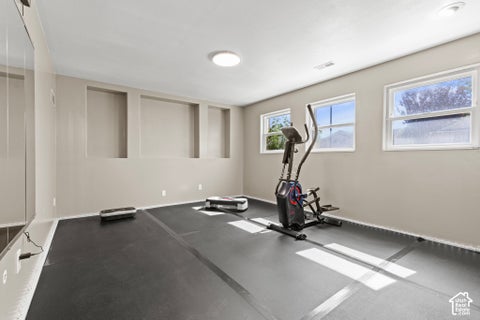 Tiny photo for 5051 MIDLAND DR, Roy, UT 84067 (MLS # 2188389)