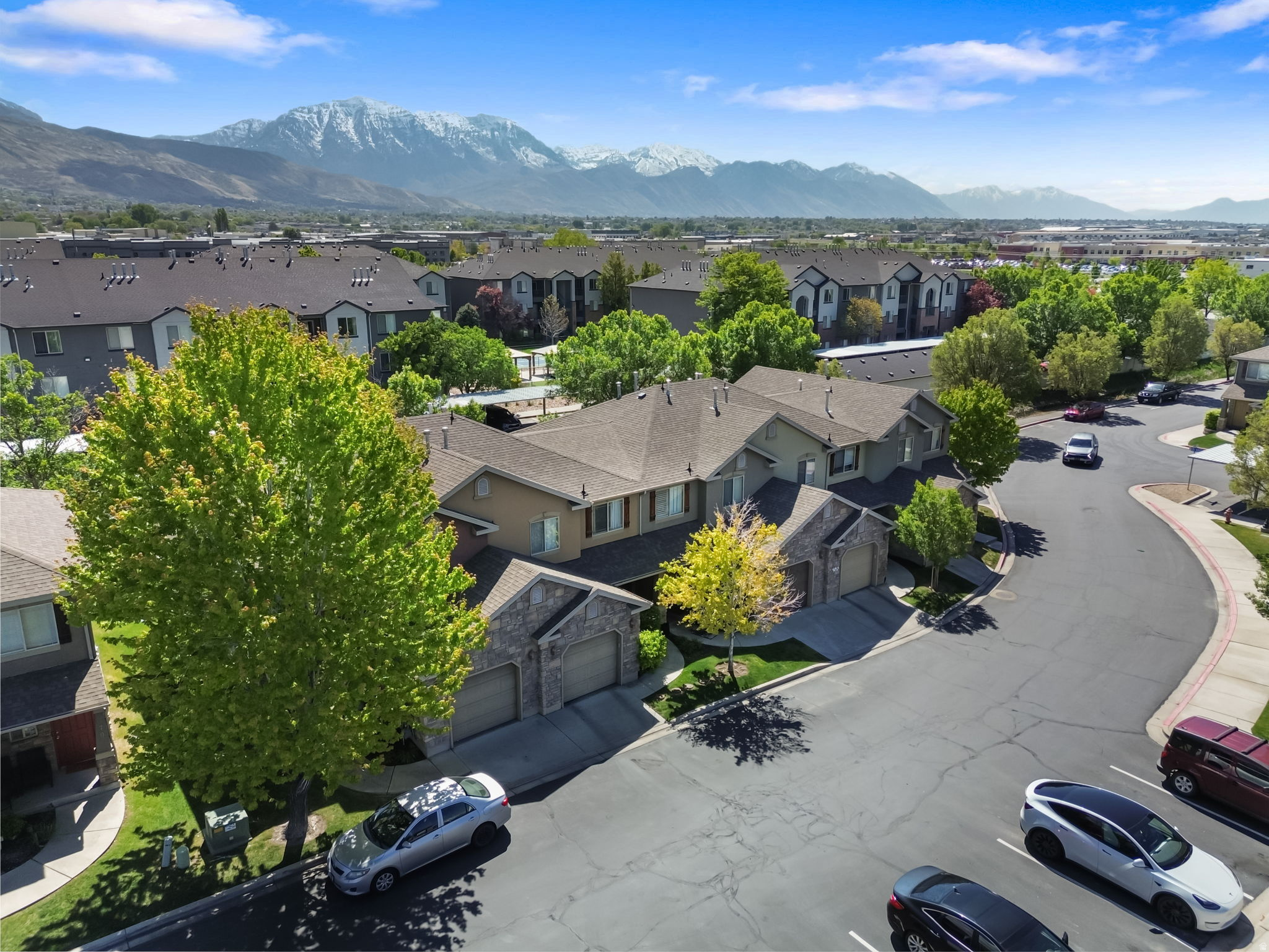 GATEWAY VILLAGE - Residential